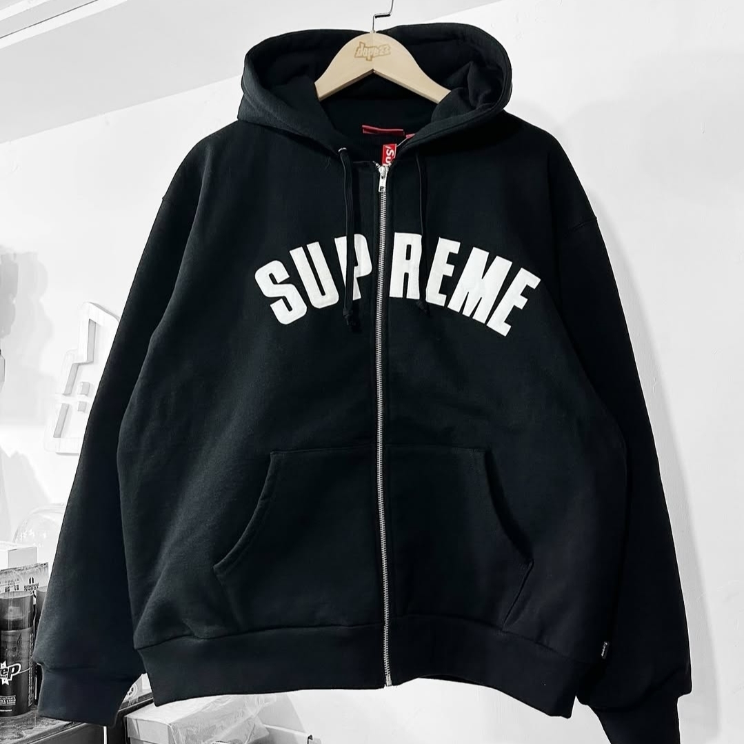 Supreme Collegiate Applique Zip Up Hooded Sweatshirt Black - 25FW 착용 스타일 - 1