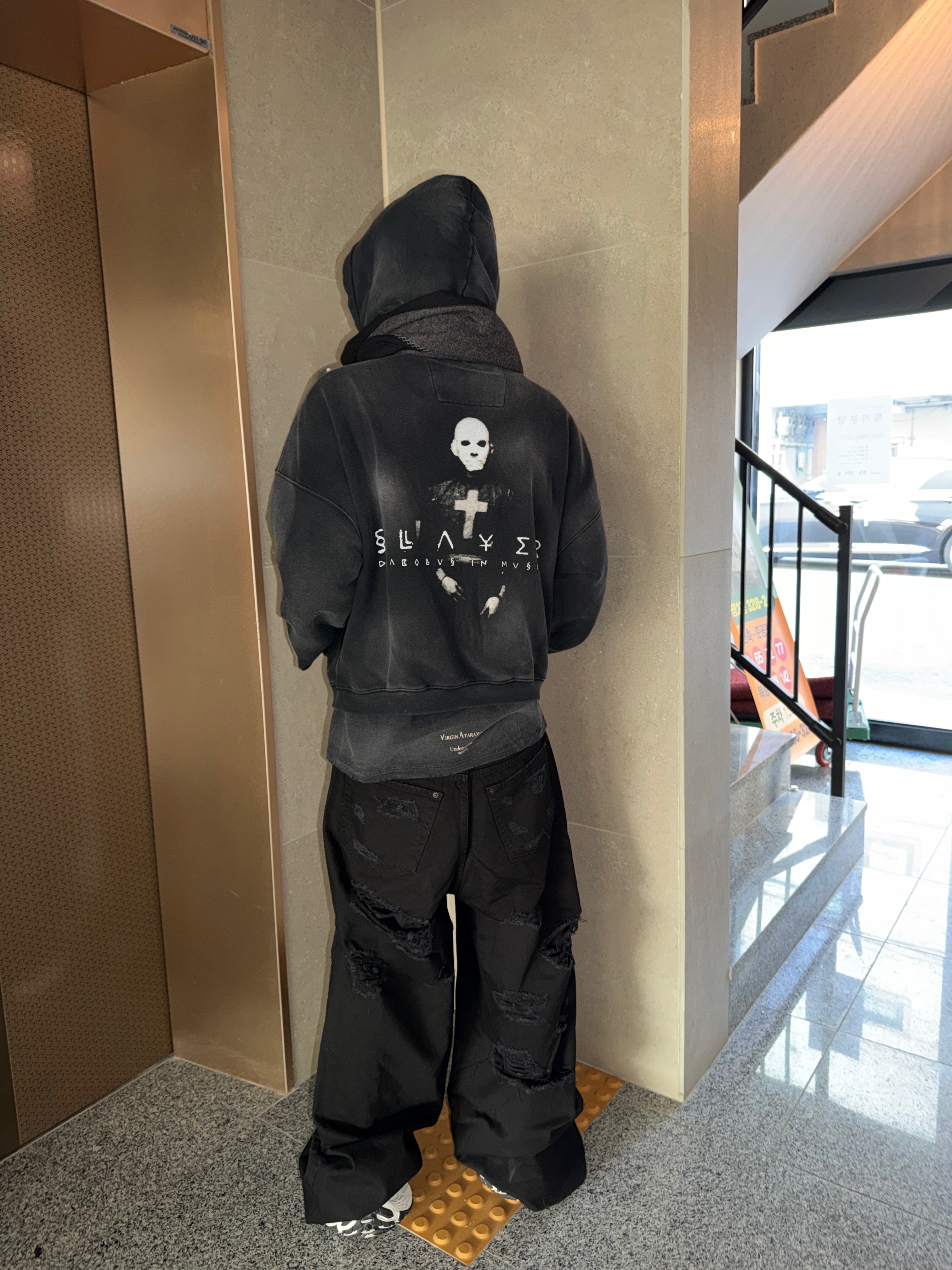 SLAYER Undermycar Diabolus In Musica Vintage Washed Zipped Hoodie Black 착용 스타일 - 6