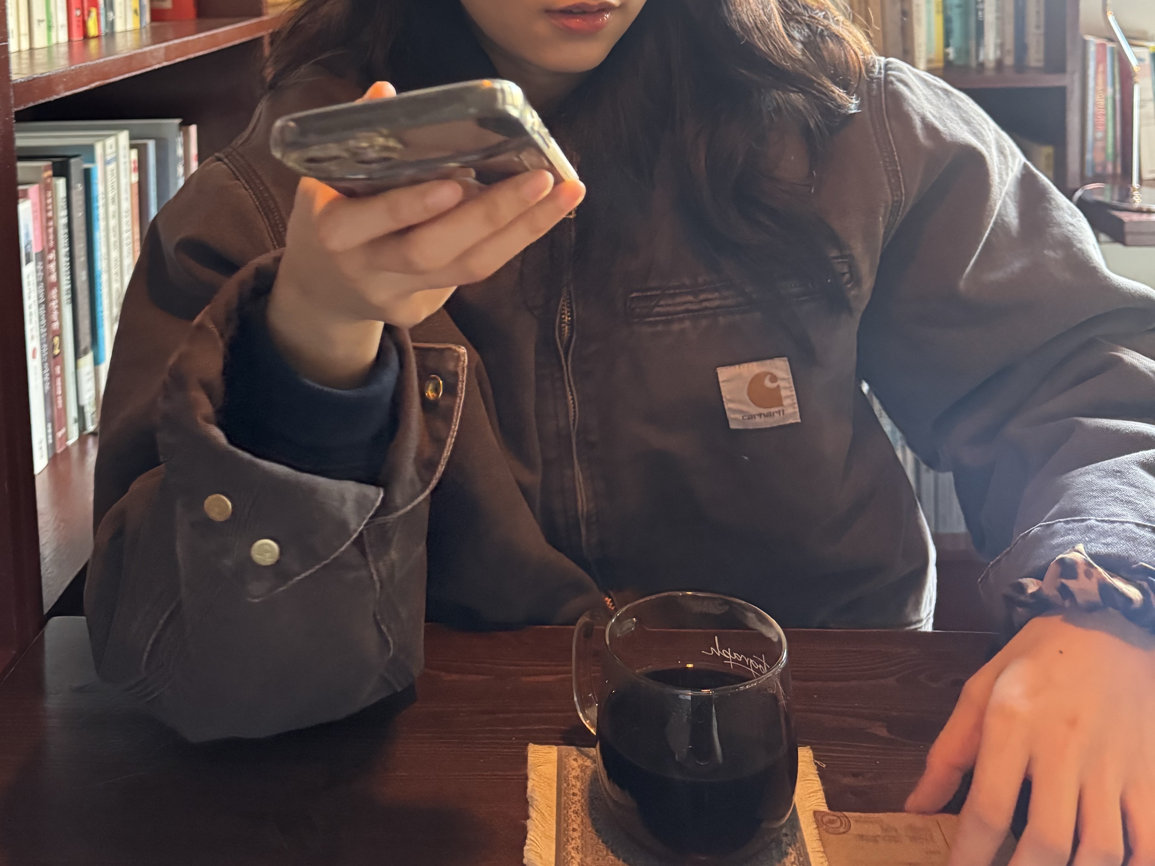Carhartt WIP OG Detroit Jacket Tobacco Black 착용 스타일 - 2