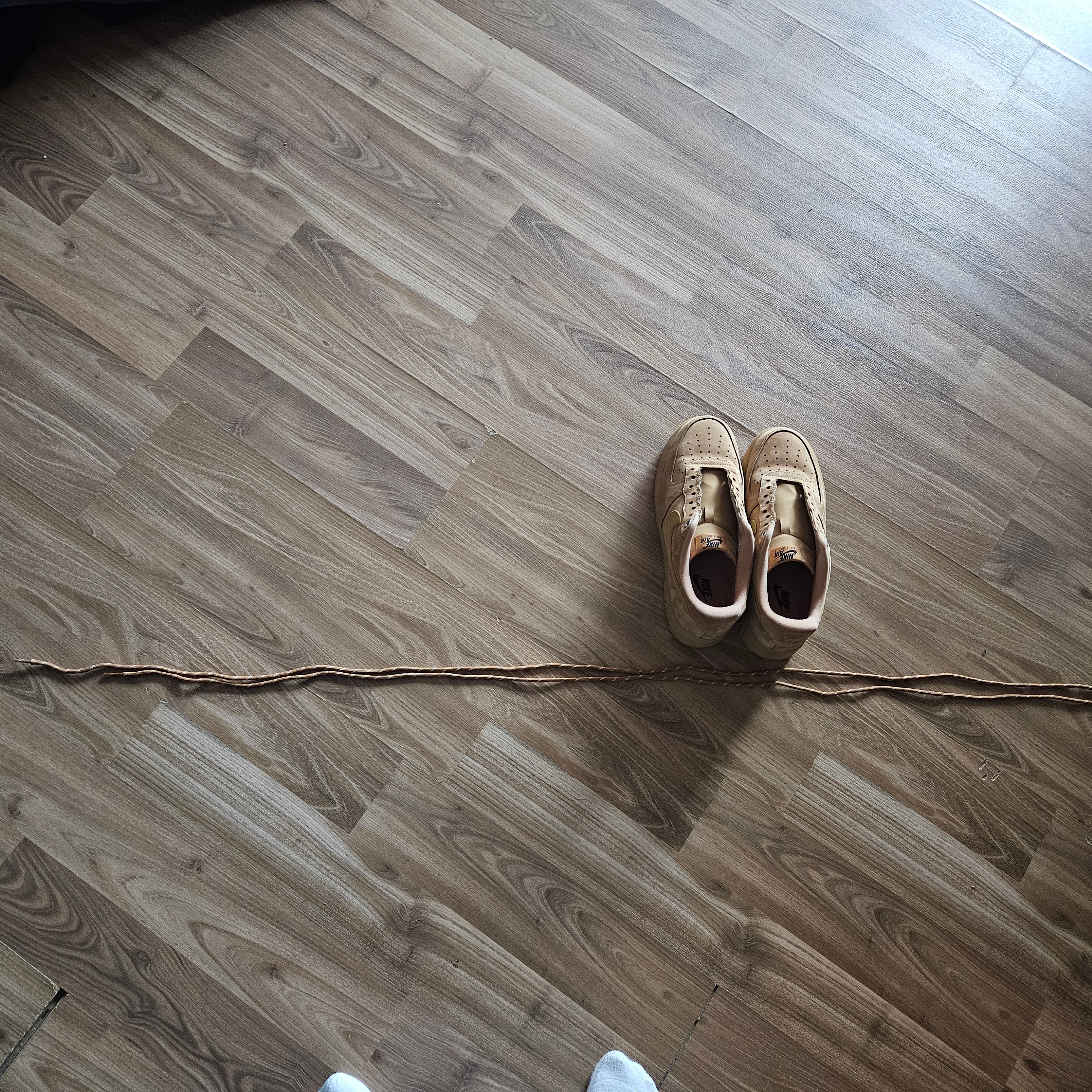 Nike Air Force 1 '07 WB Flax 착용 스타일