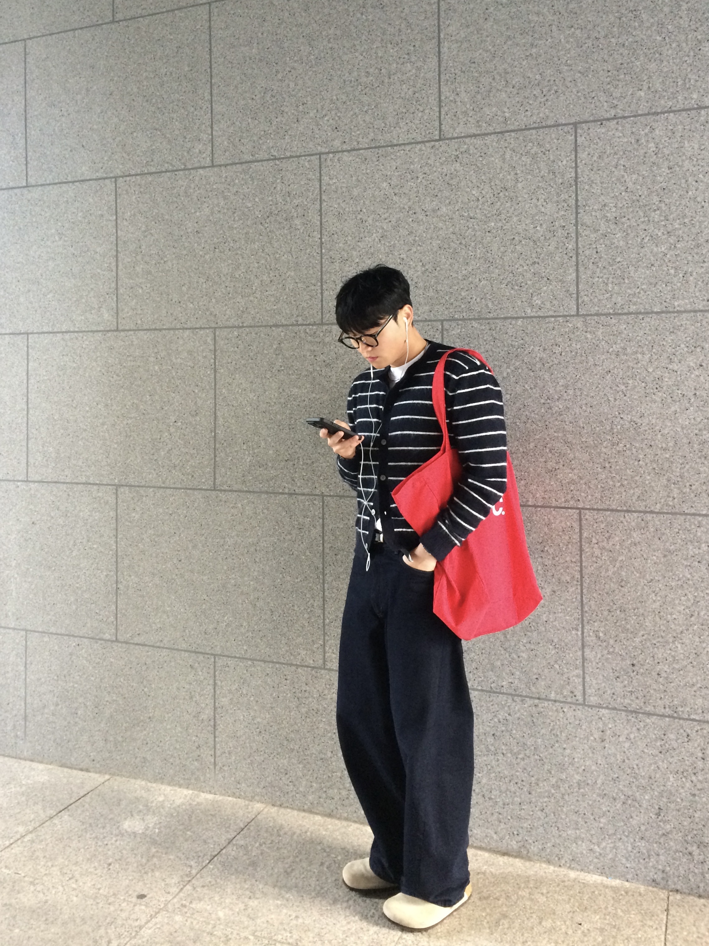 Depc Logo Eco Bag Red, Birkenstock Boston Soft Footbed Taupe - Regular 착용 스타일 - 2