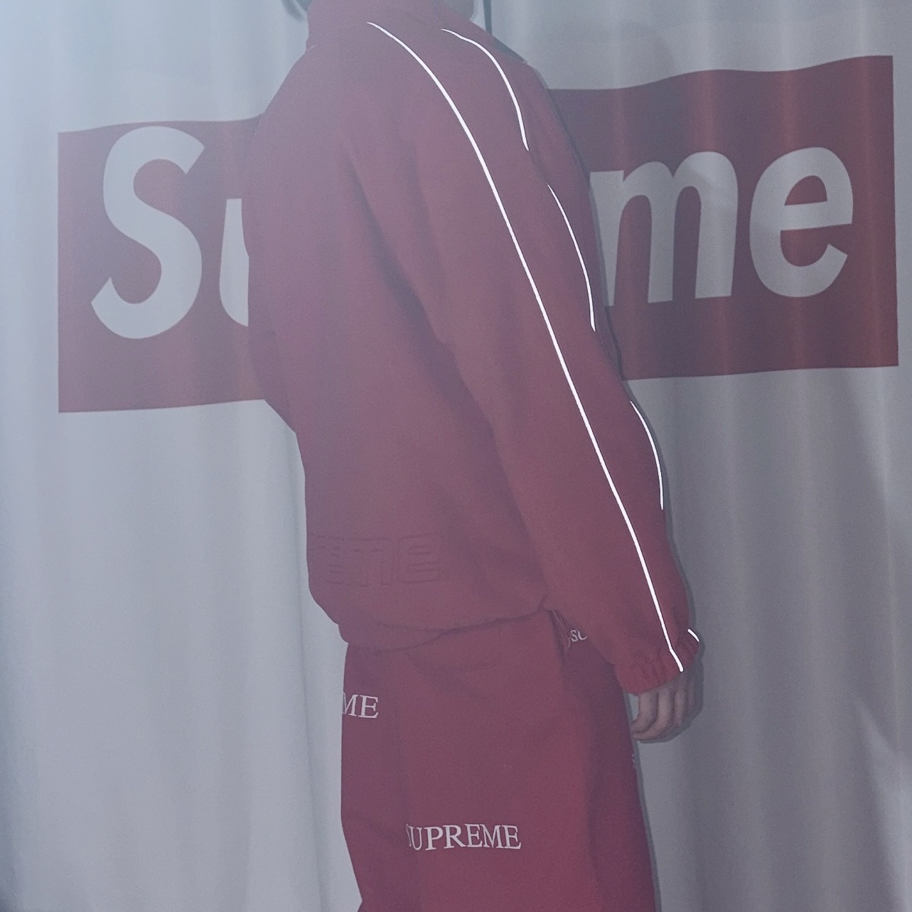Supreme Polartec Reversible Track Jacket Red - 25FW, Supreme Special Sweatpant Red - 24FW 착용 스타일