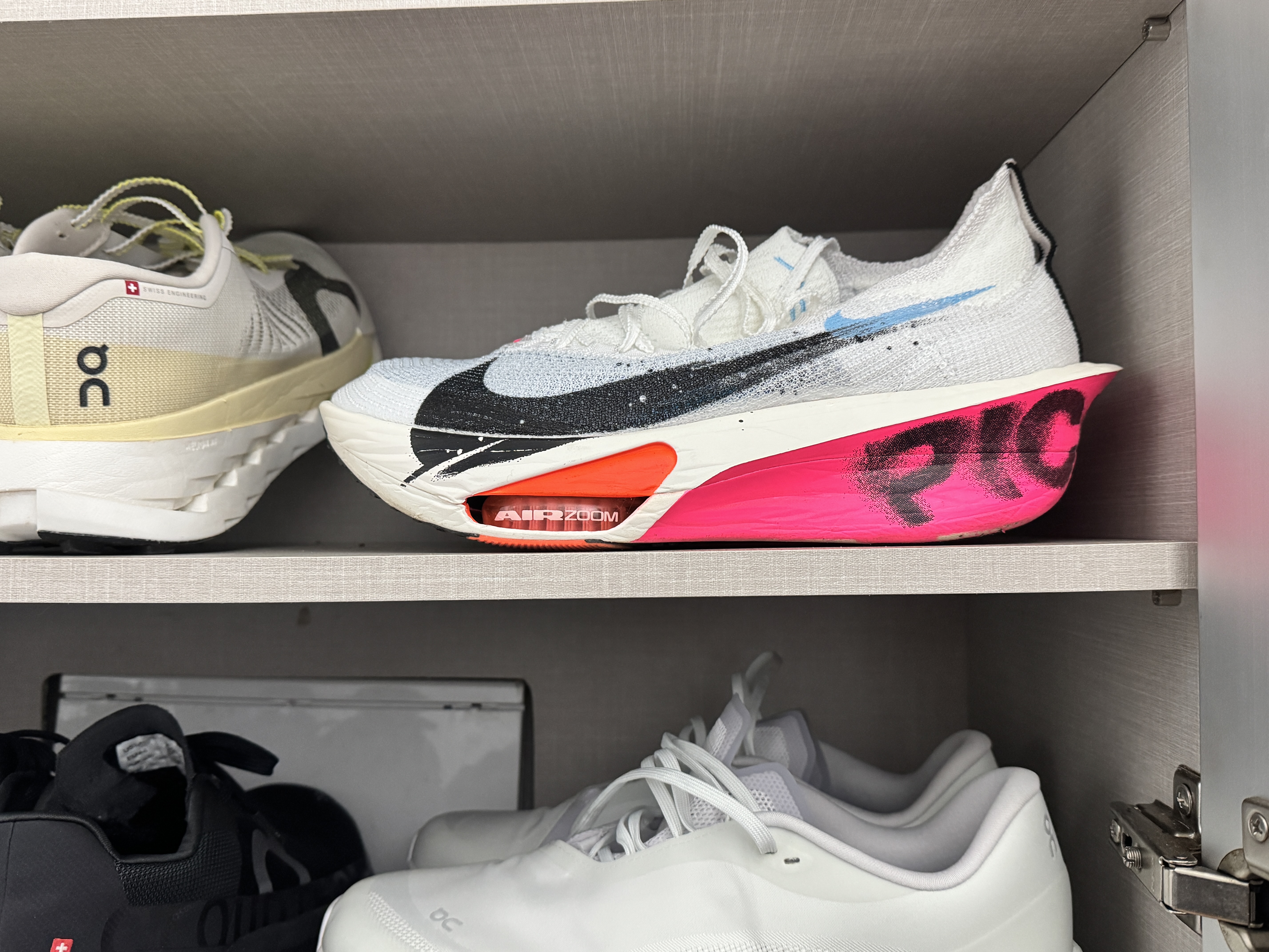 Nike Air Zoom Alphafly Next% 3 White Soft Pearl 착용 스타일