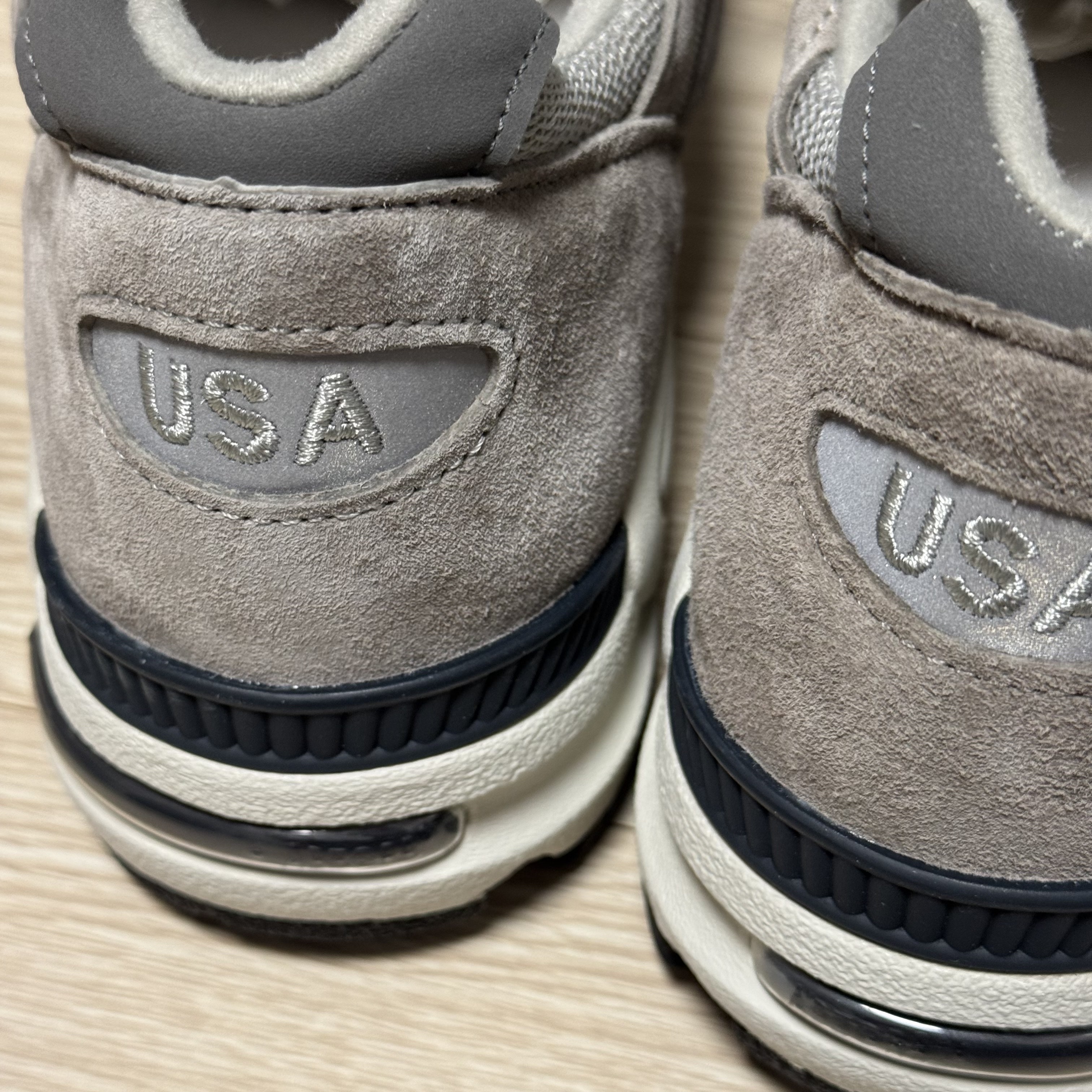 New Balance 990v2 Made in USA Grey 착용 스타일