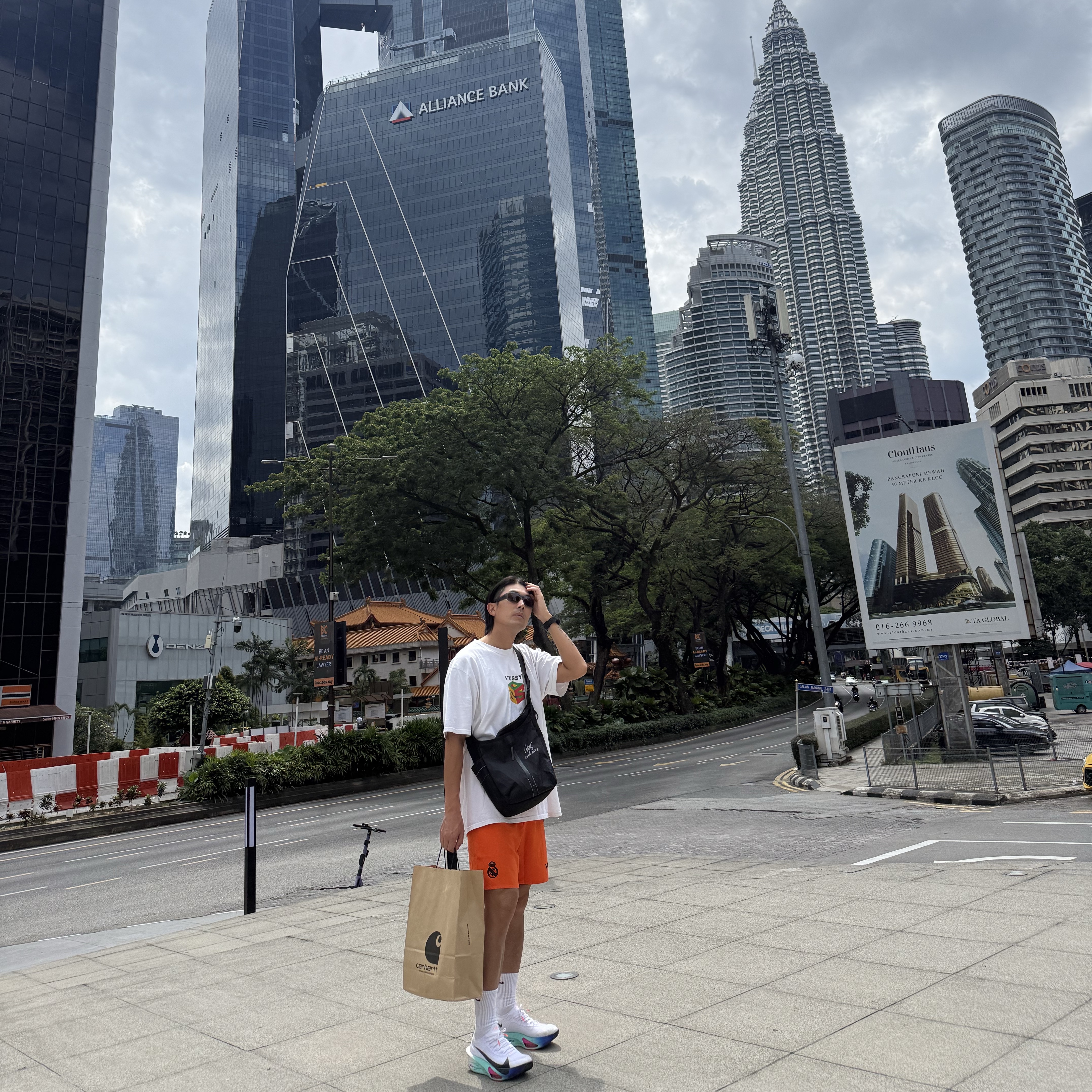 Y-3 x Real Madrid 2023/24 4th Authentic Shorts Orange (Non Marking Ver.) - US Sizing 착용 스타일