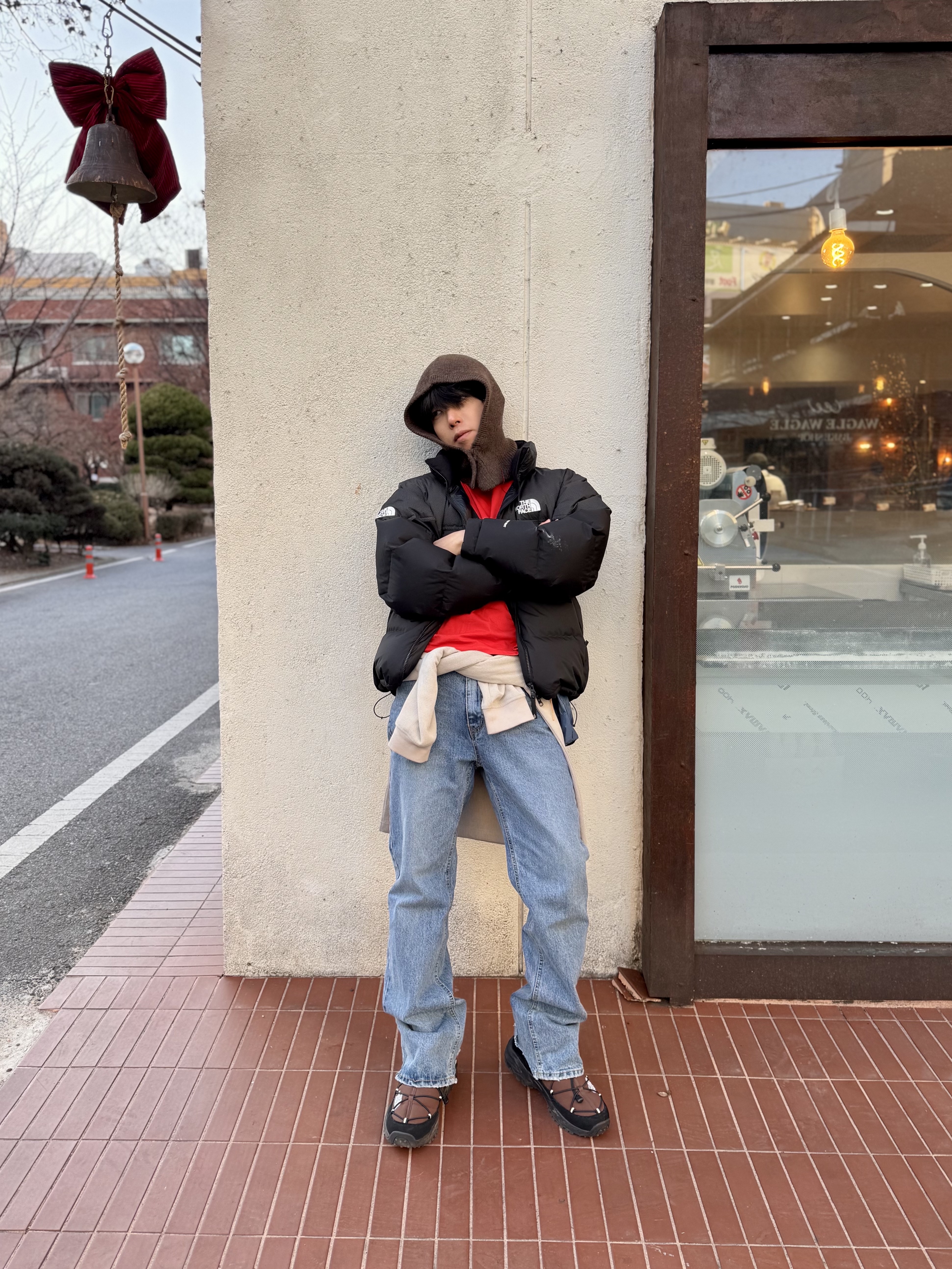 The North Face Remaster Down Jacket Black - 25FW, The North Face Borealis Bootie Brown Sugar -25FW 착용 스타일 - 2