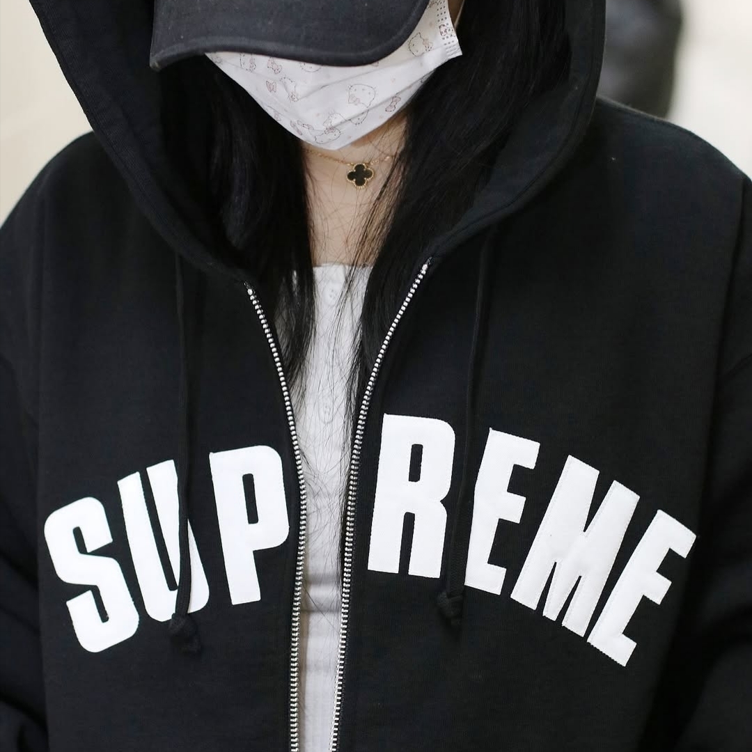 Supreme Collegiate Applique Zip Up Hooded Sweatshirt Black - 25FW 착용 스타일 - 2