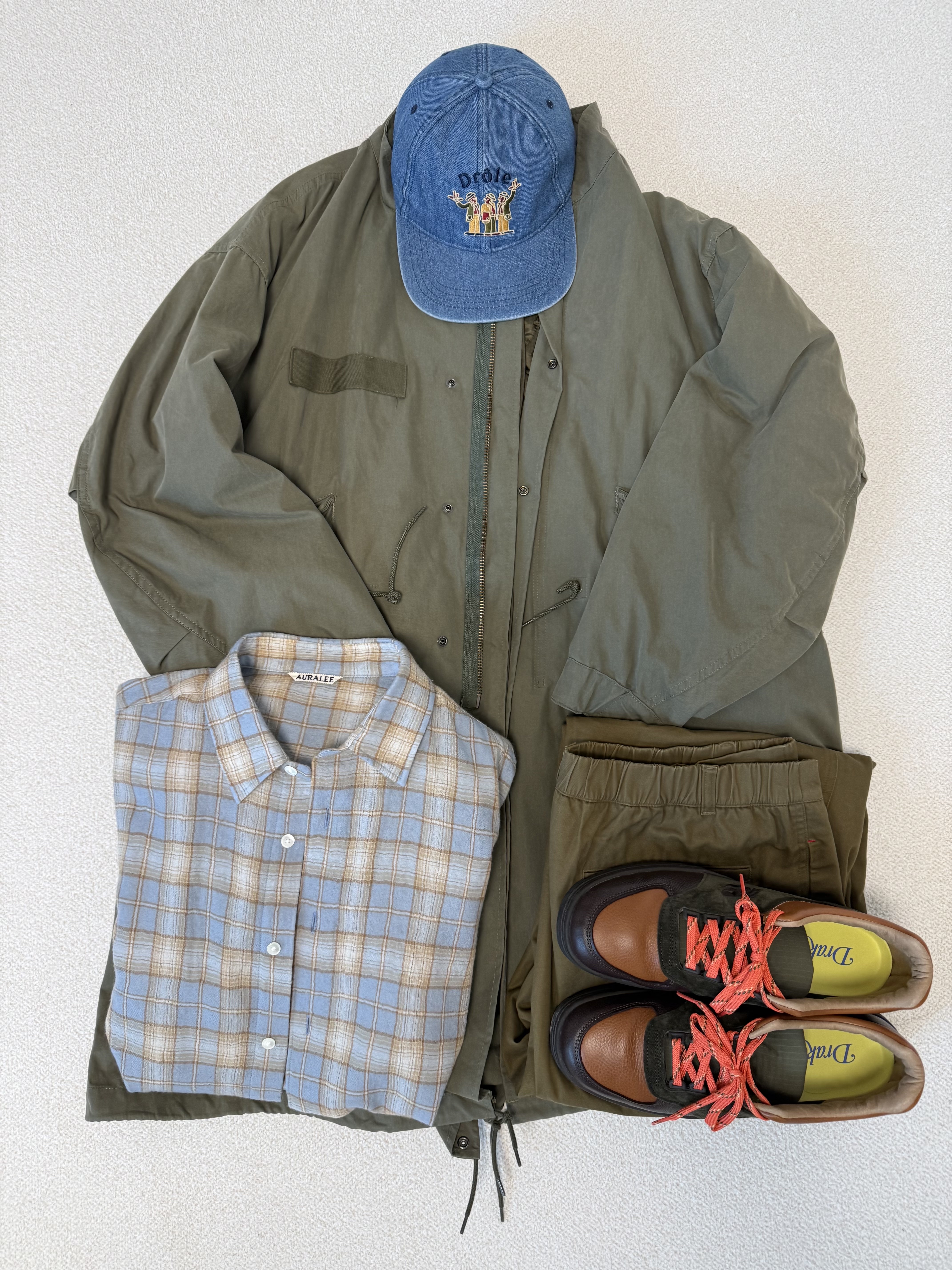 New Balance x Drake's Allerdale Made in UK Brown Olive 착용 스타일 - 1