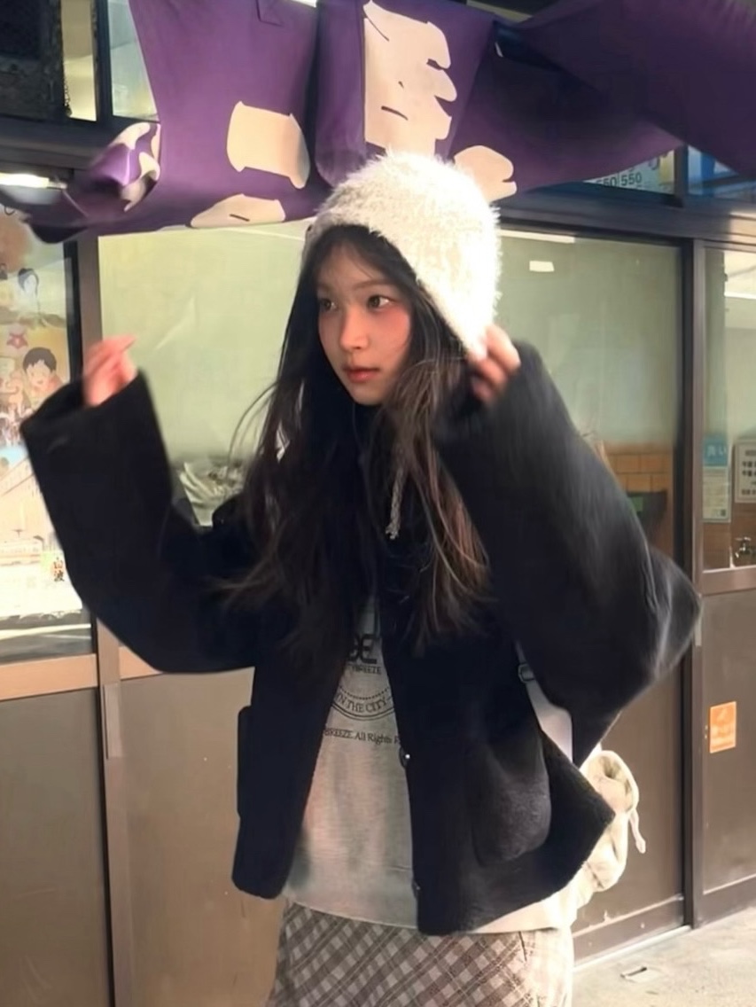 SOMSOC Fuzzy Earflab Beanie Melange Grey 착용 스타일 - 1