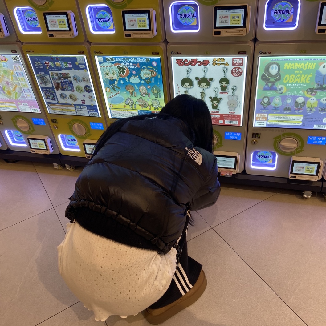 (W) The North Face Nuptse Short Jacket Black, (W) UGG Bea Mary Jane Chestnut 착용 스타일 - 2