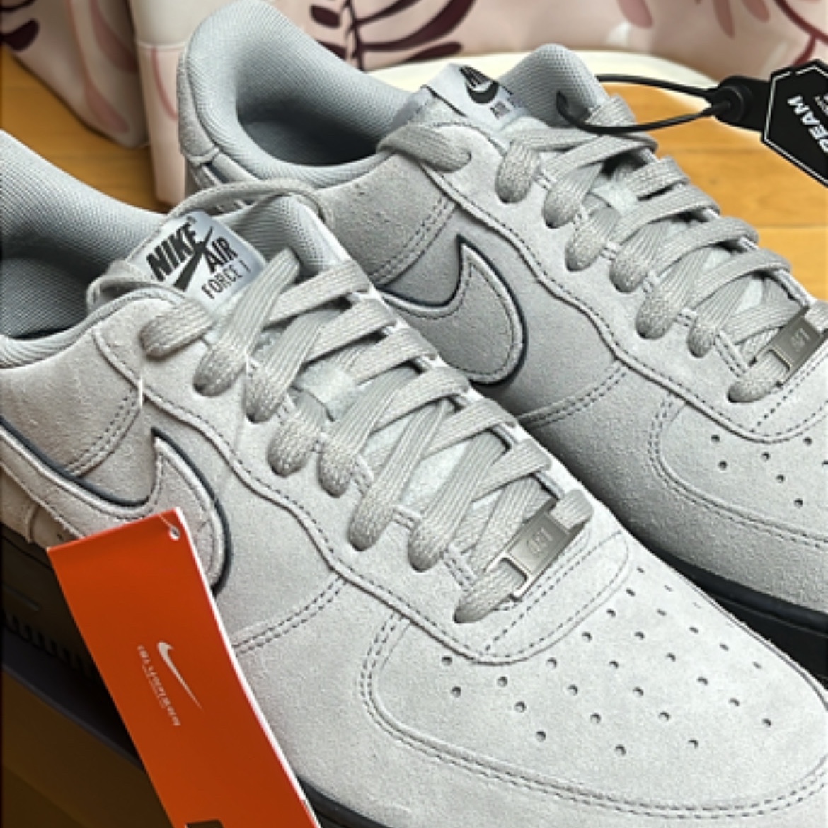 Nike Air Force 1 Low '07 LV8 Light Smoke Grey Black 착용 스타일 - 2