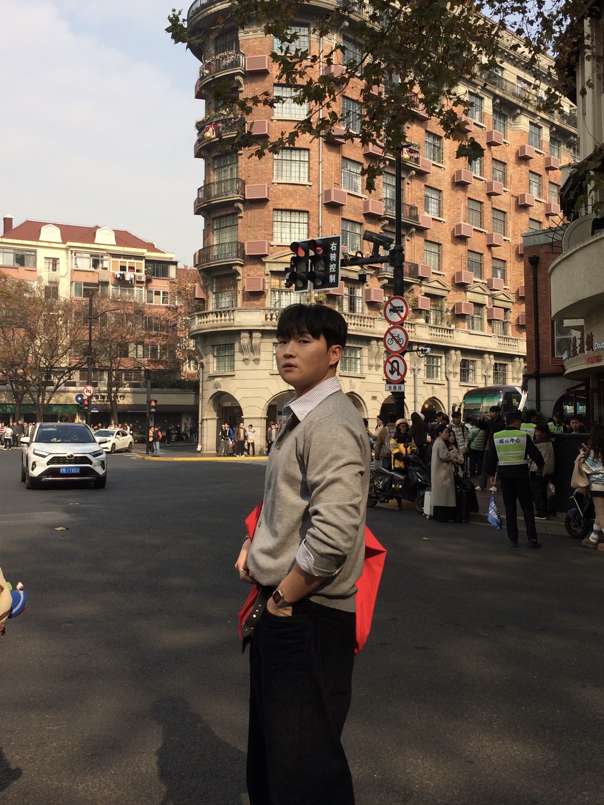 Dr. Martens 1461 Smooth Black, Depc Logo Eco Bag Red 착용 스타일 - 2