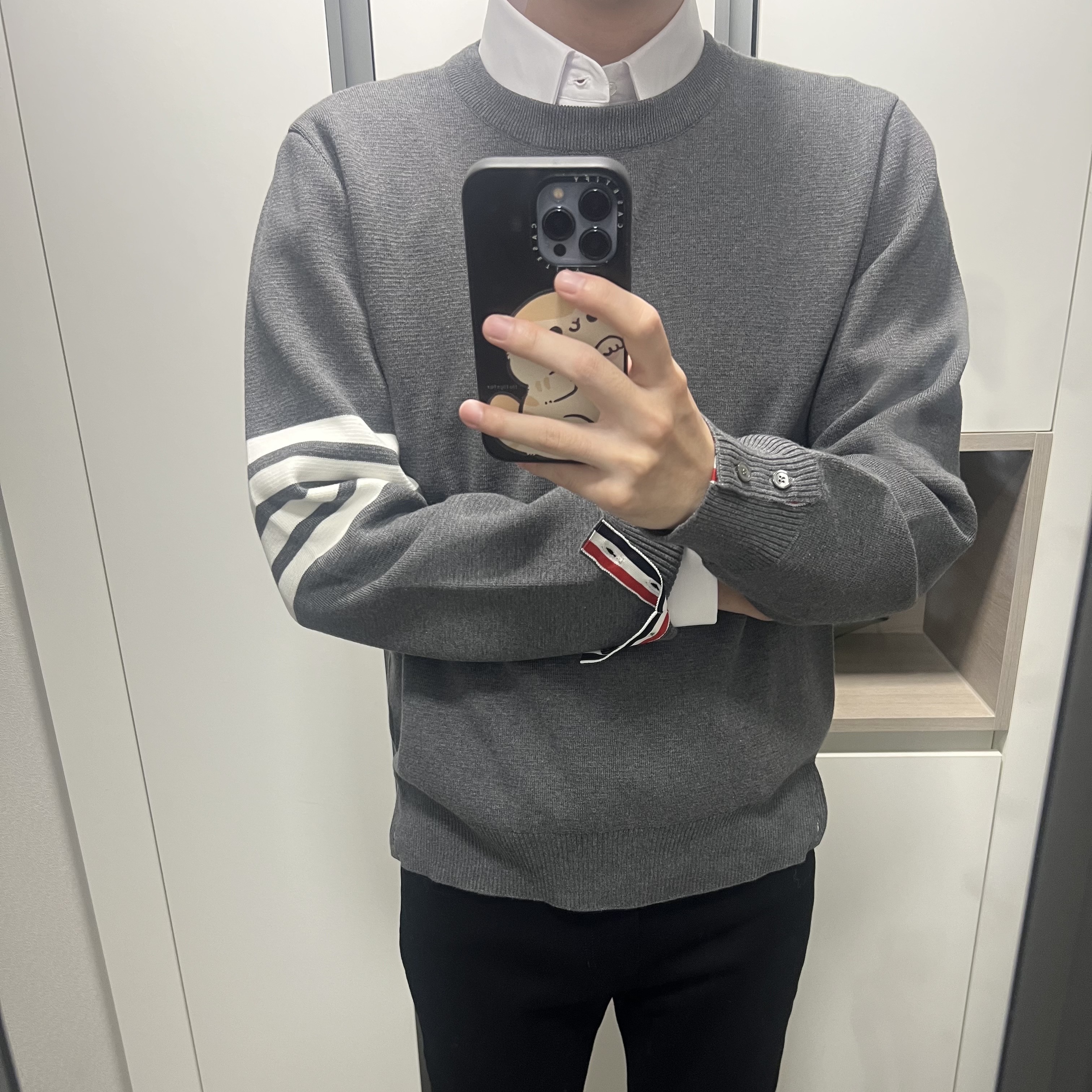 Thom Browne Milano Stitch 4-Bar Crewneck Pullover Knit Medium Grey 착용 스타일