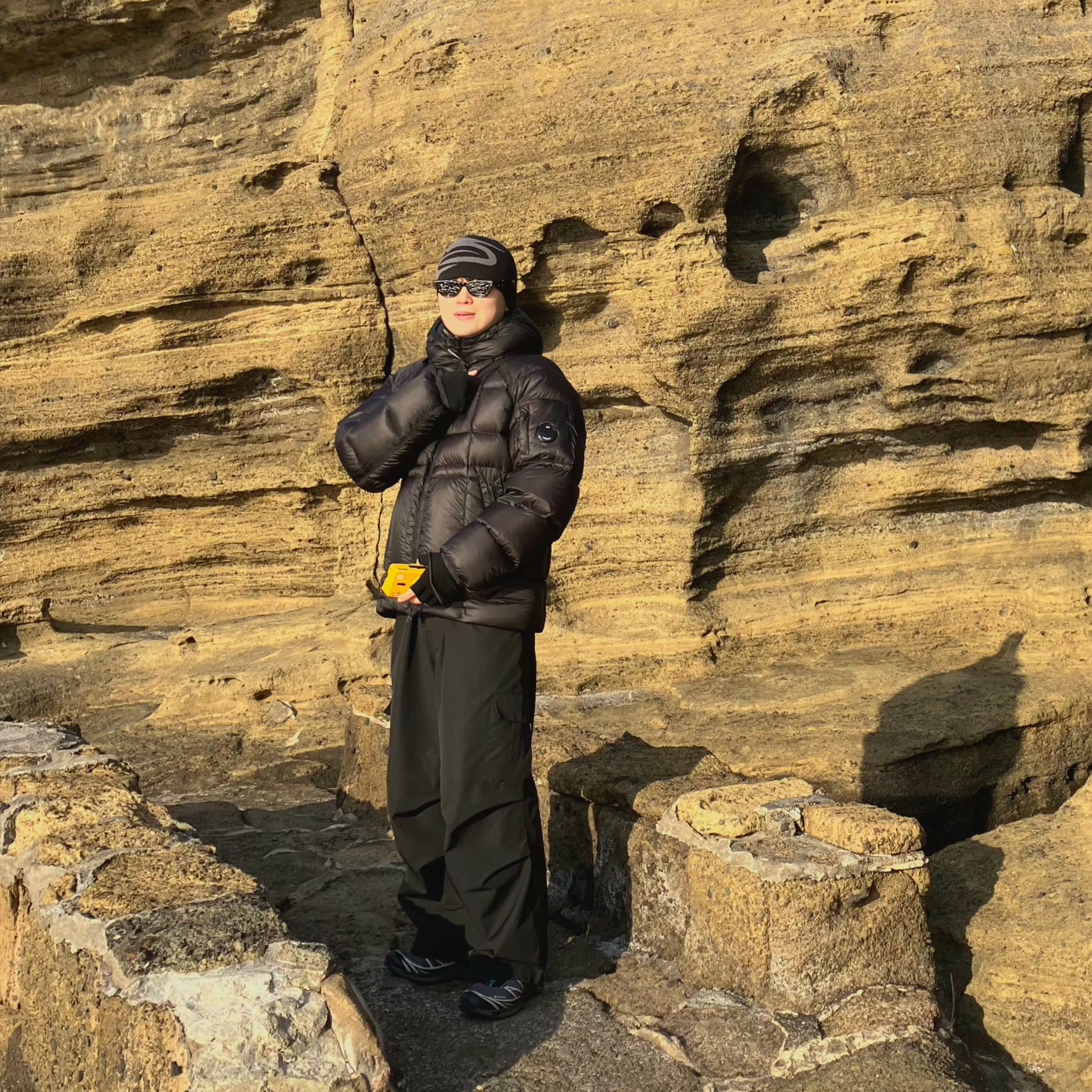 C.P. Company D.D. Shell Hooded Down Jacket Black - 25FW, Salomon XT-6 Gore-Tex Black Ebony 착용 스타일