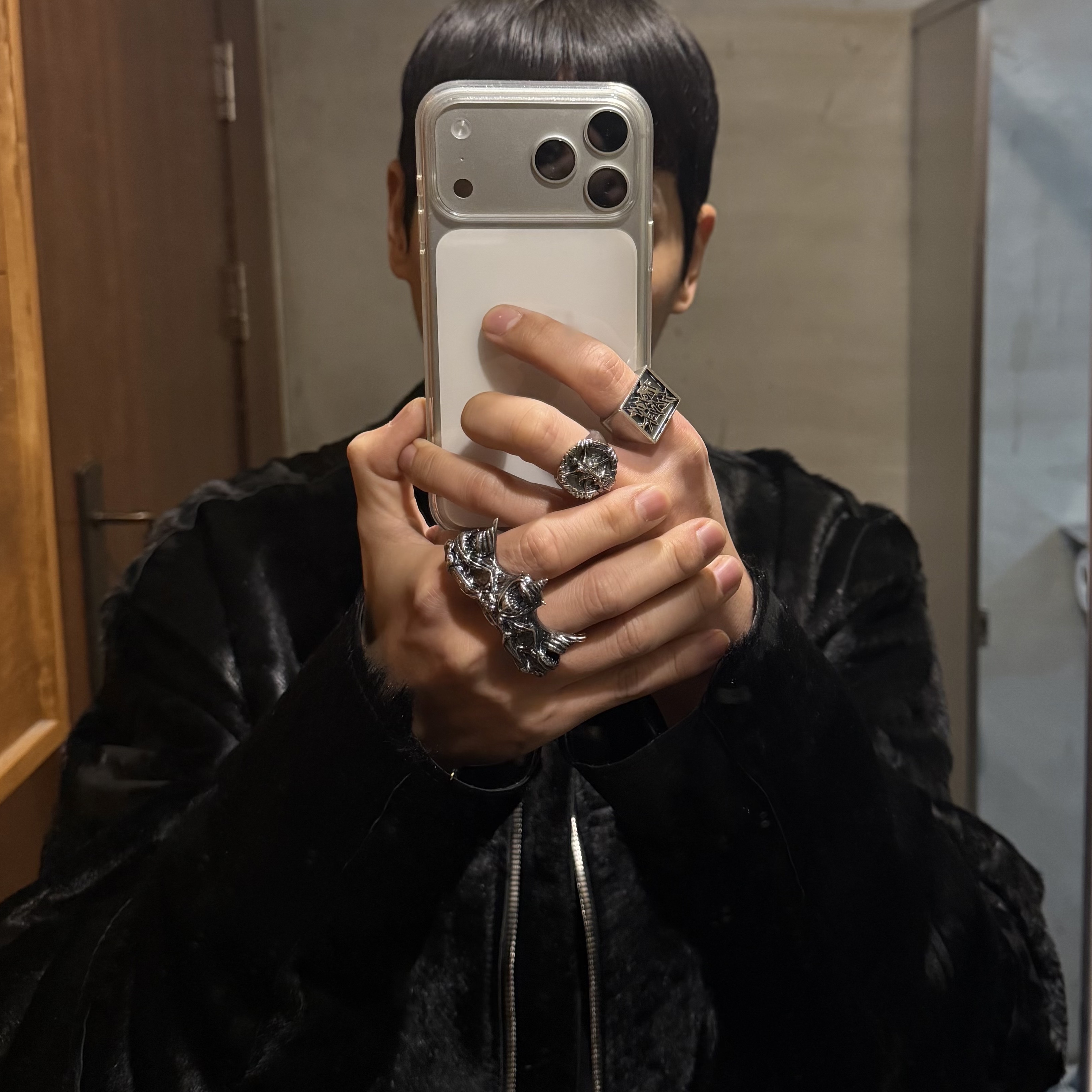 SLAYER Undermycar Demon Heads 925 Silver Knuckles Antique Silver, SLAYER  Undermycar Divine Intervention 925 Silver Skull Ring Antique Silver 착용 스타일