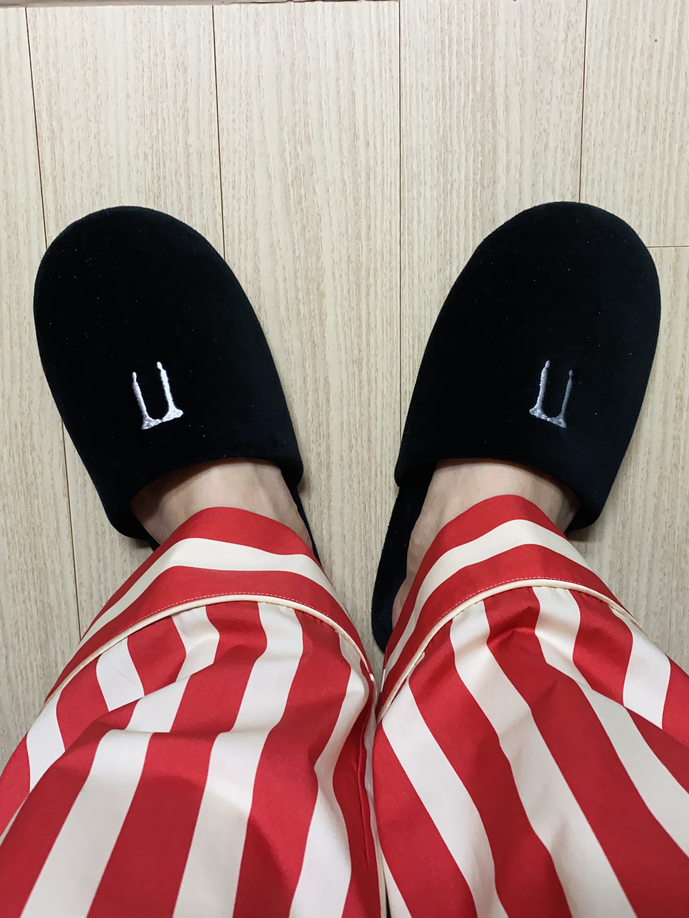 Snappy Cuddle Pajama Set Sophisticated Scarlet, Peaceminusone x Joopiter Five-Panel Baseball Cap White 착용 스타일 - 2