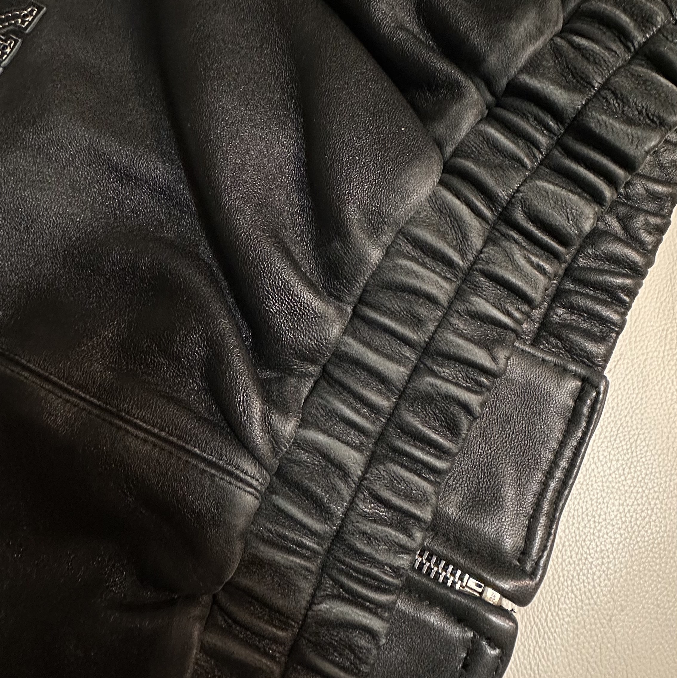 Supreme Gem Studded Leather Jacket Black - 24SS 착용 스타일 - 4