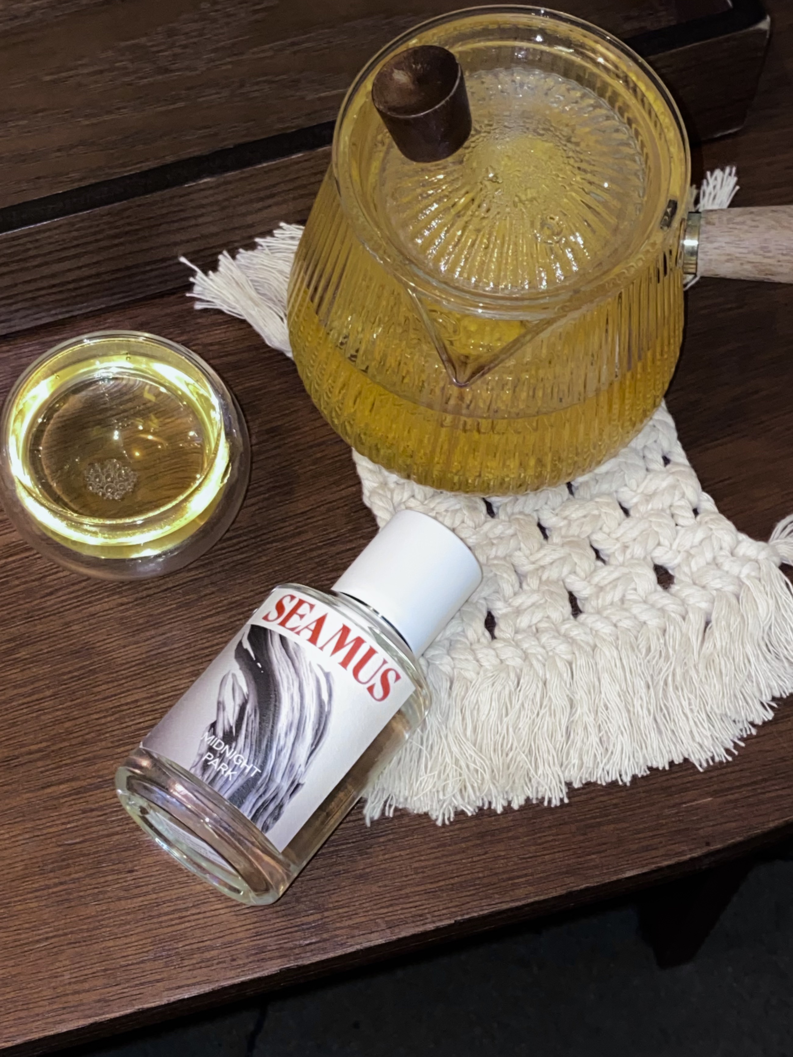 [3% 적립] SEAMUS Signature Eau de Parfum 50ml (6 Options) 착용 스타일 - 3