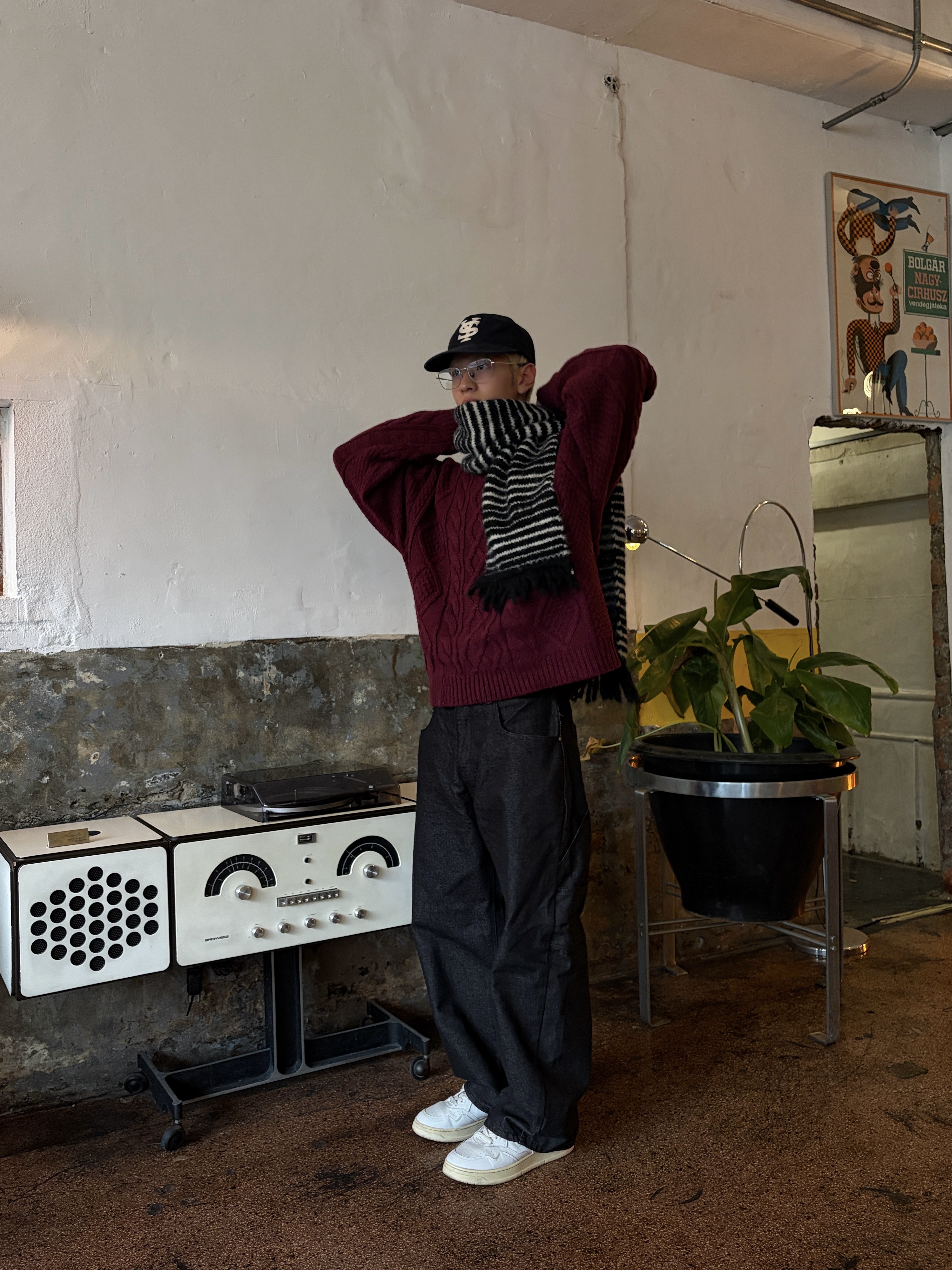 Sunday Ceremony Sy Logo 5 Panel Cotton Cap - Navy, Autry Medalist Low Goatskin Sneakers White 착용 스타일 - 1