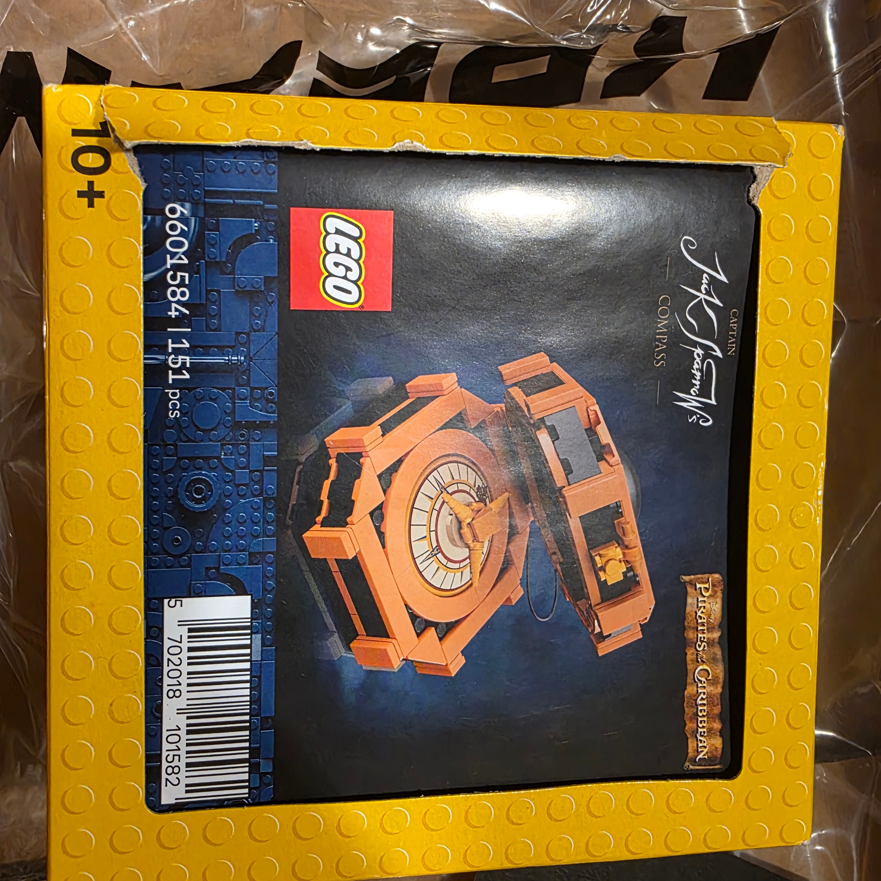 Lego Captain Jack Sparrow's Compass 착용 스타일