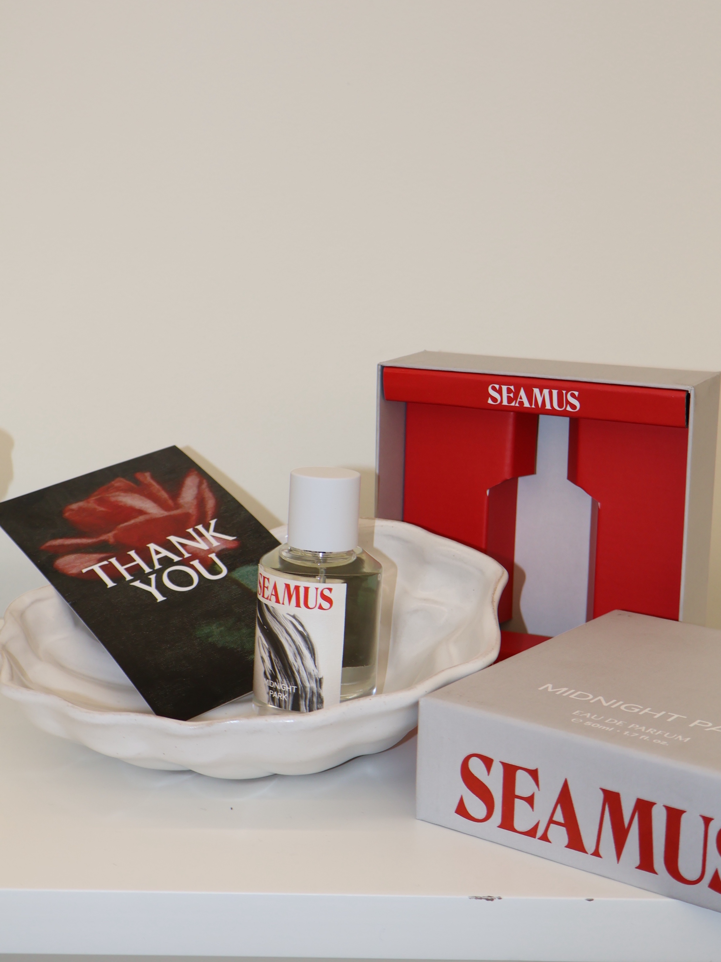 [3% 적립] SEAMUS Signature Eau de Parfum 50ml (6 Options) 착용 스타일 - 5