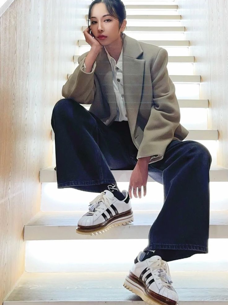 Adidas x BAPE x Edison Chen Clot Superstar Off White Branch, Adidas x Clot Superstar Core Black Cloud White 착용 스타일 - 1