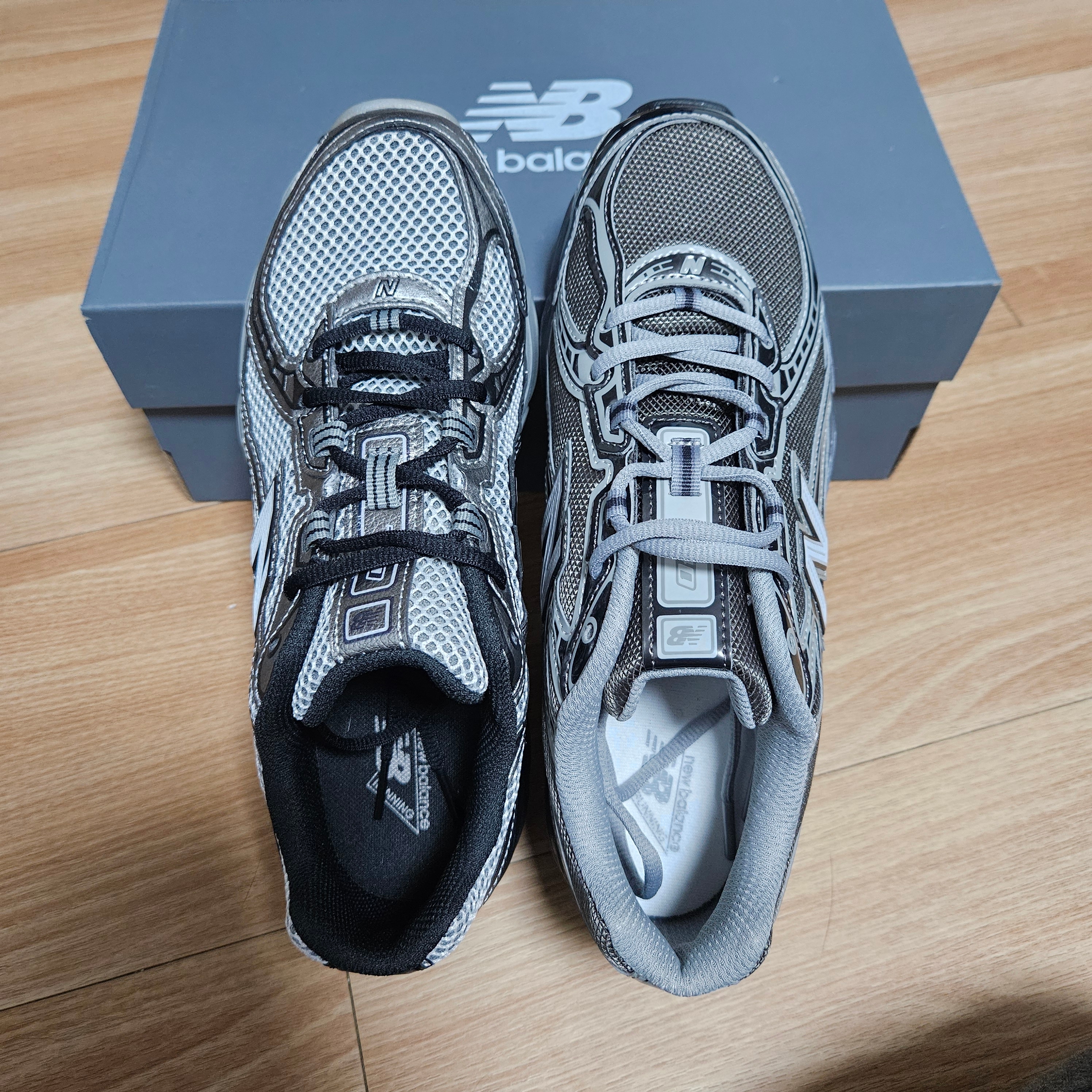 New Balance 740 Black Metallic 착용 스타일 - 2