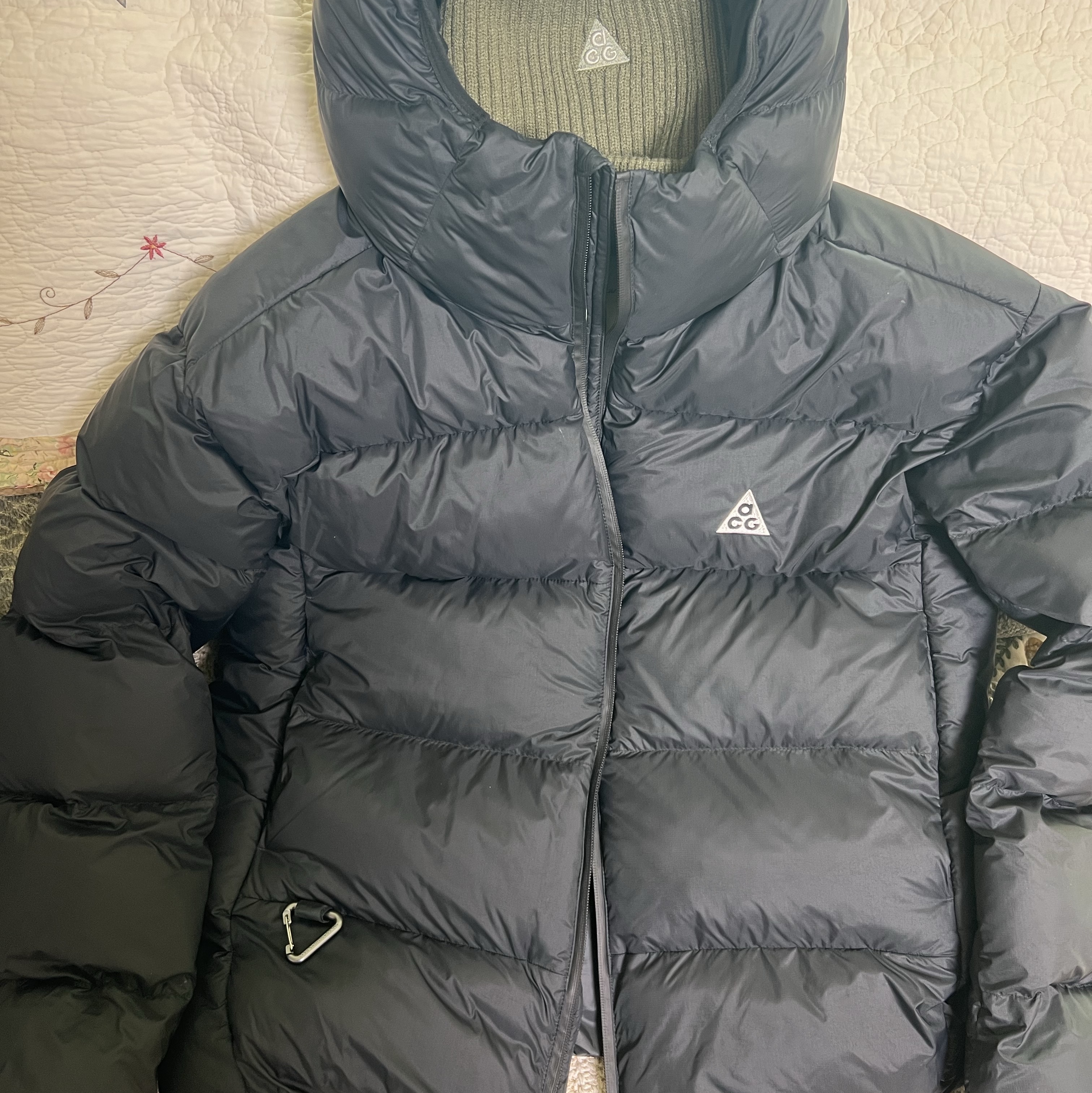 Nike ACG Therma-Fit ADV Lunar Lake Loose Hooded Jacket Black Summit White - Asia, Nike NRG ACG Cuffed Beanie Medium Olive 착용 스타일