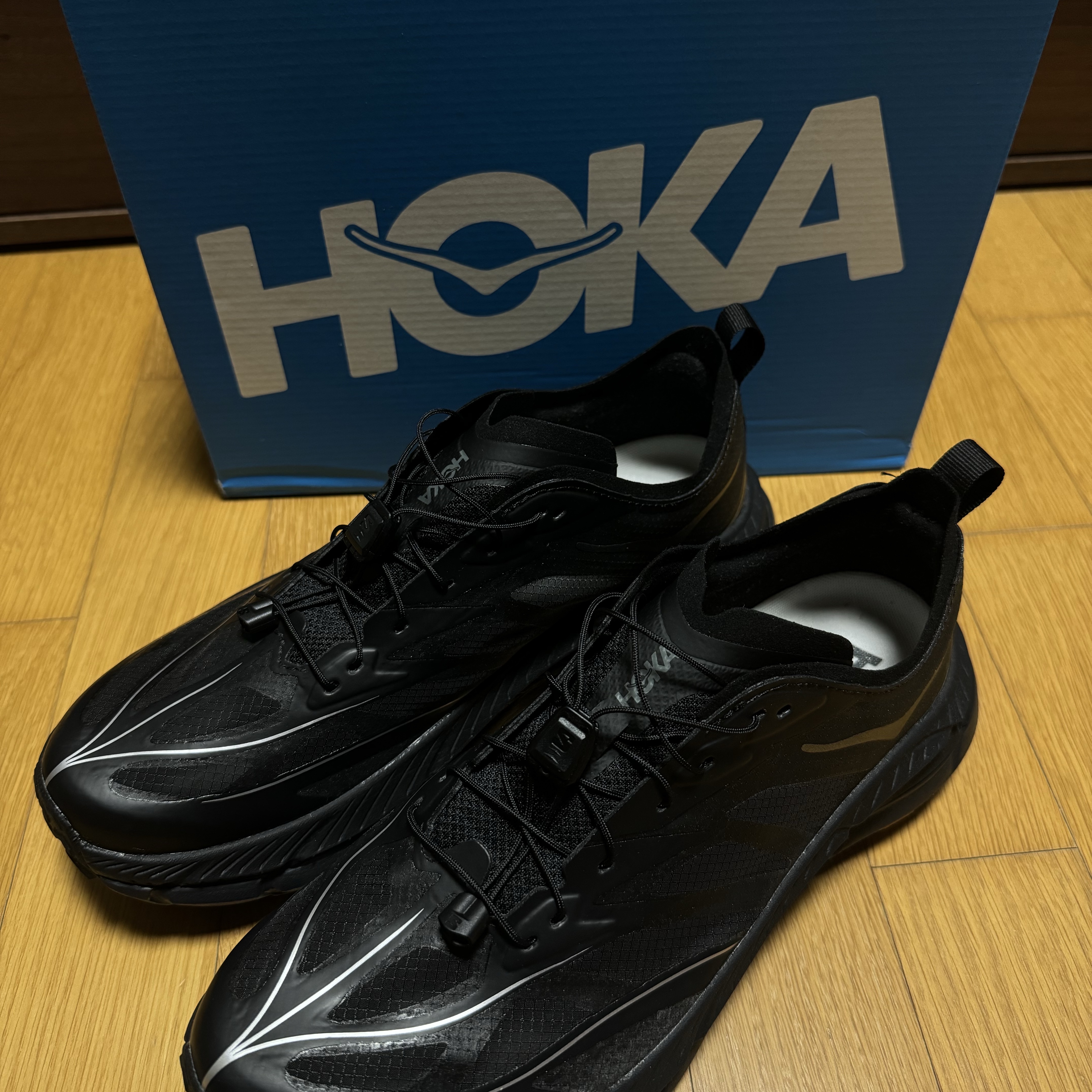 Hoka Mafate Speed 4 Lite Black Outer Orbit 착용 스타일 - 2