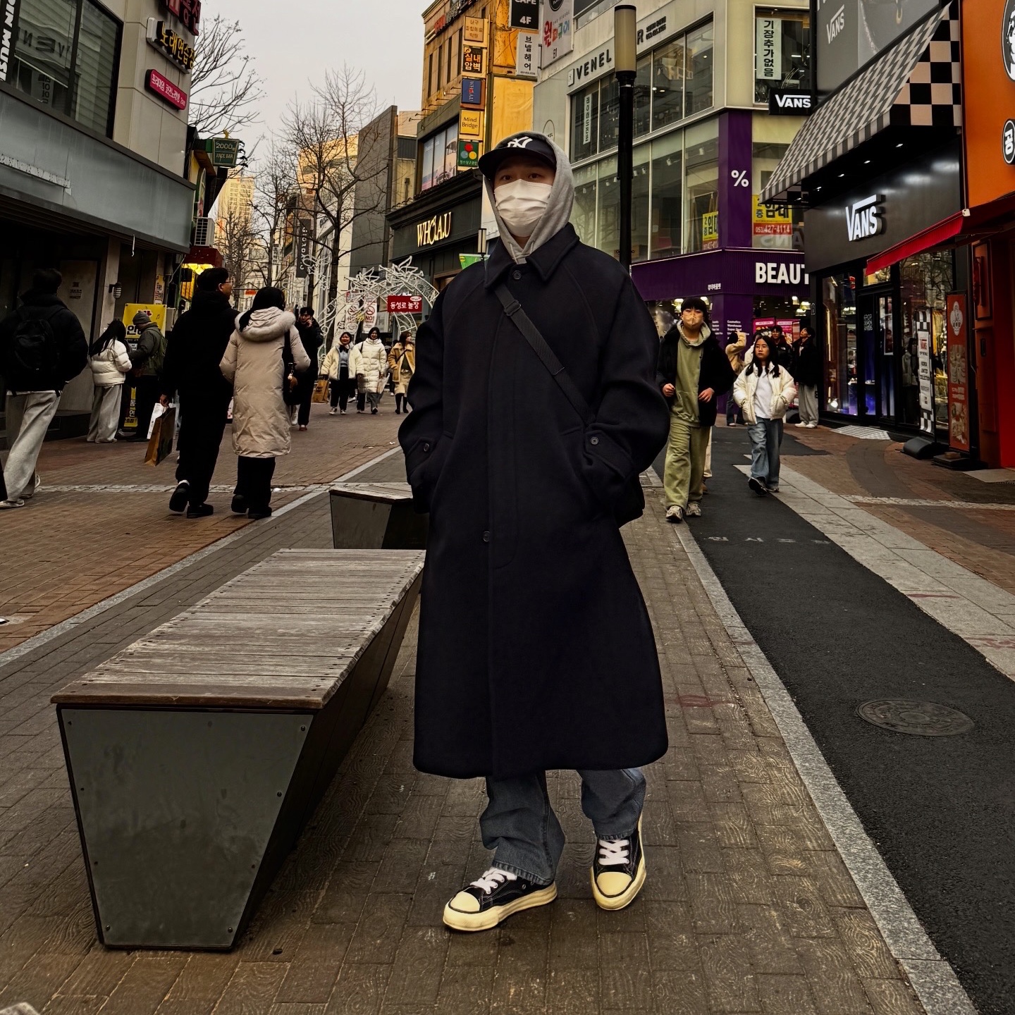 Maison Mihara Yasuhiro Peterson VL OG Sole Canvas Low-top Sneakers Black, Porter Force Shoulder Bag S Black 착용 스타일 - 2