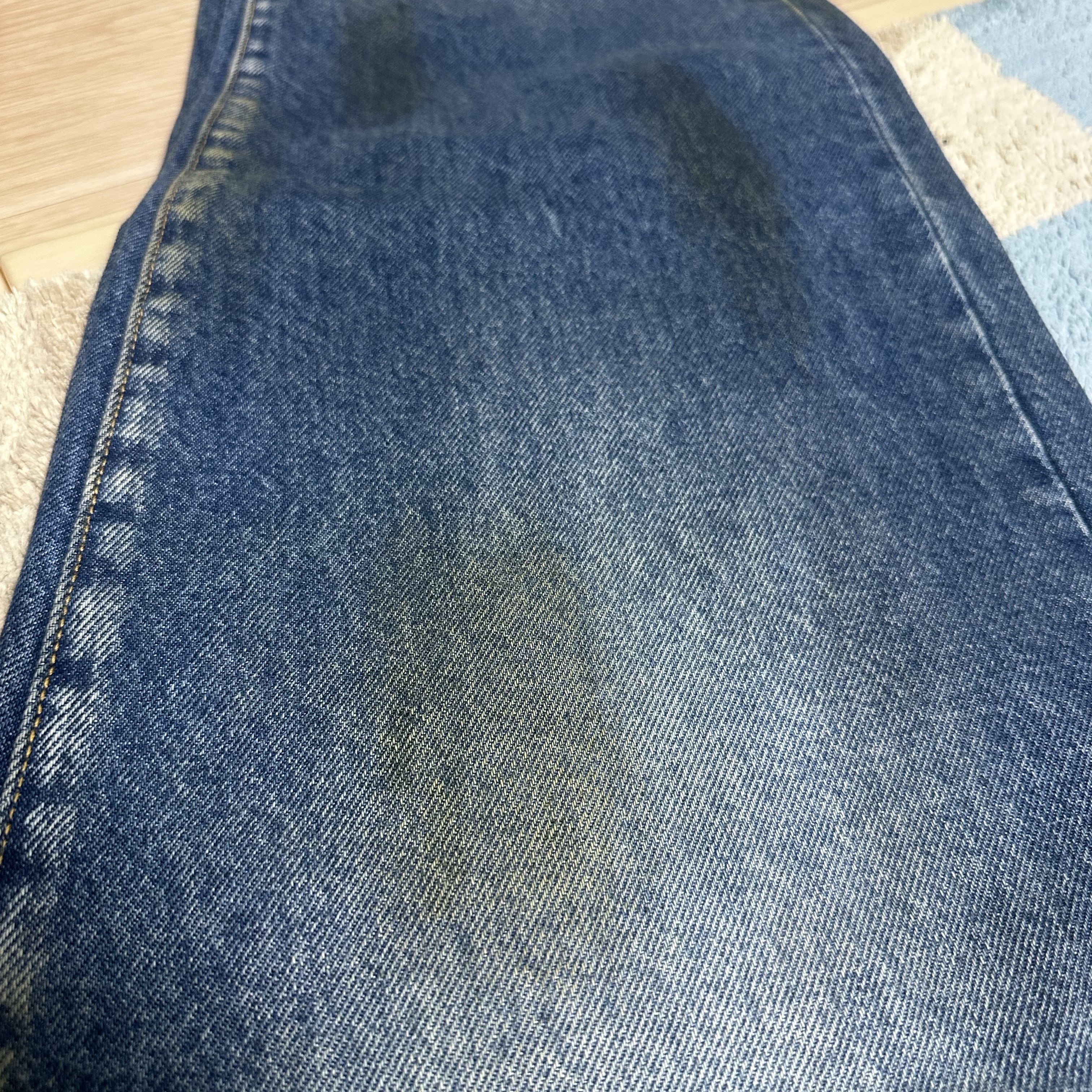 Supreme Leopard Faux Fur Loose Fit Jean Washed Indigo  - 25FW 착용 스타일 - 7