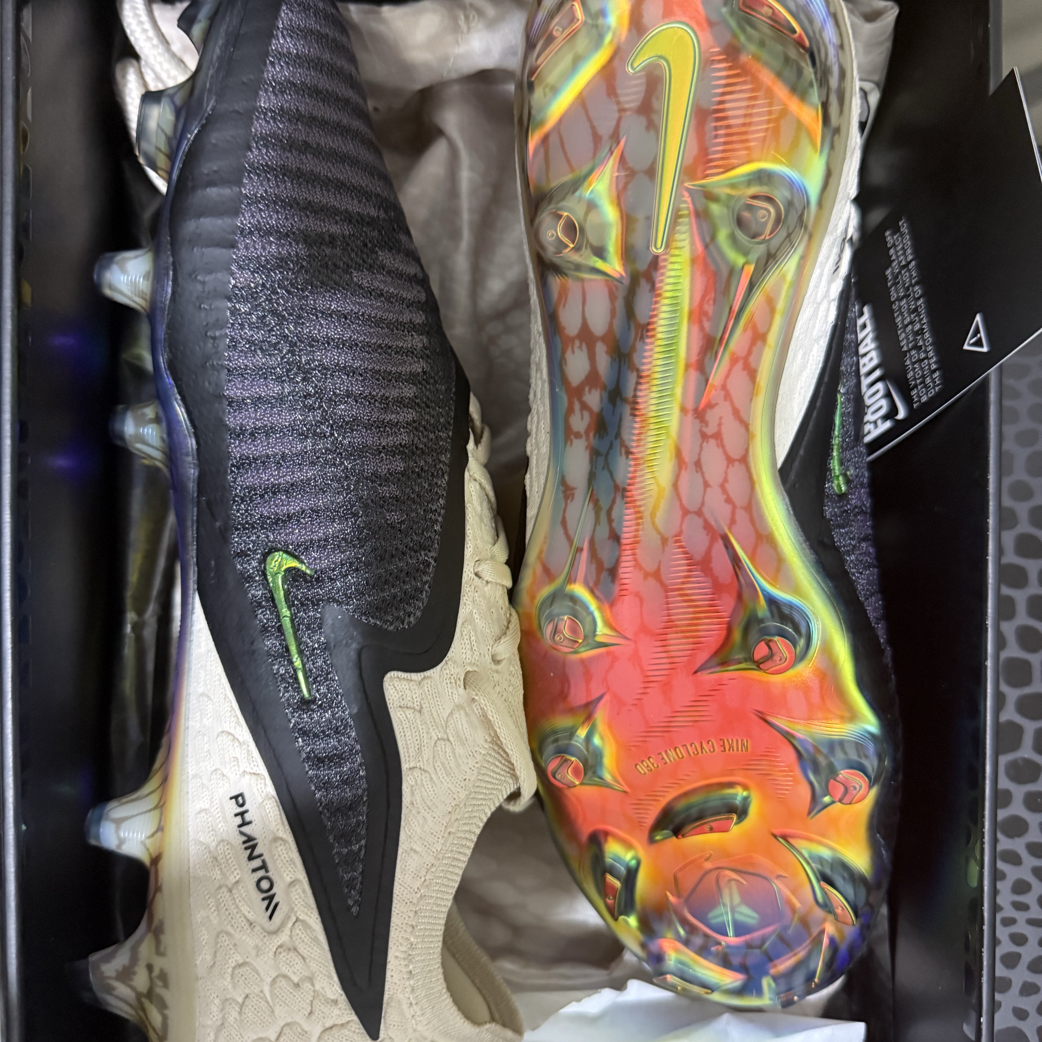 Nike x Kobe Bryant Phantom 6 Low Elite SE FG Cleat Phantom Black 착용 스타일