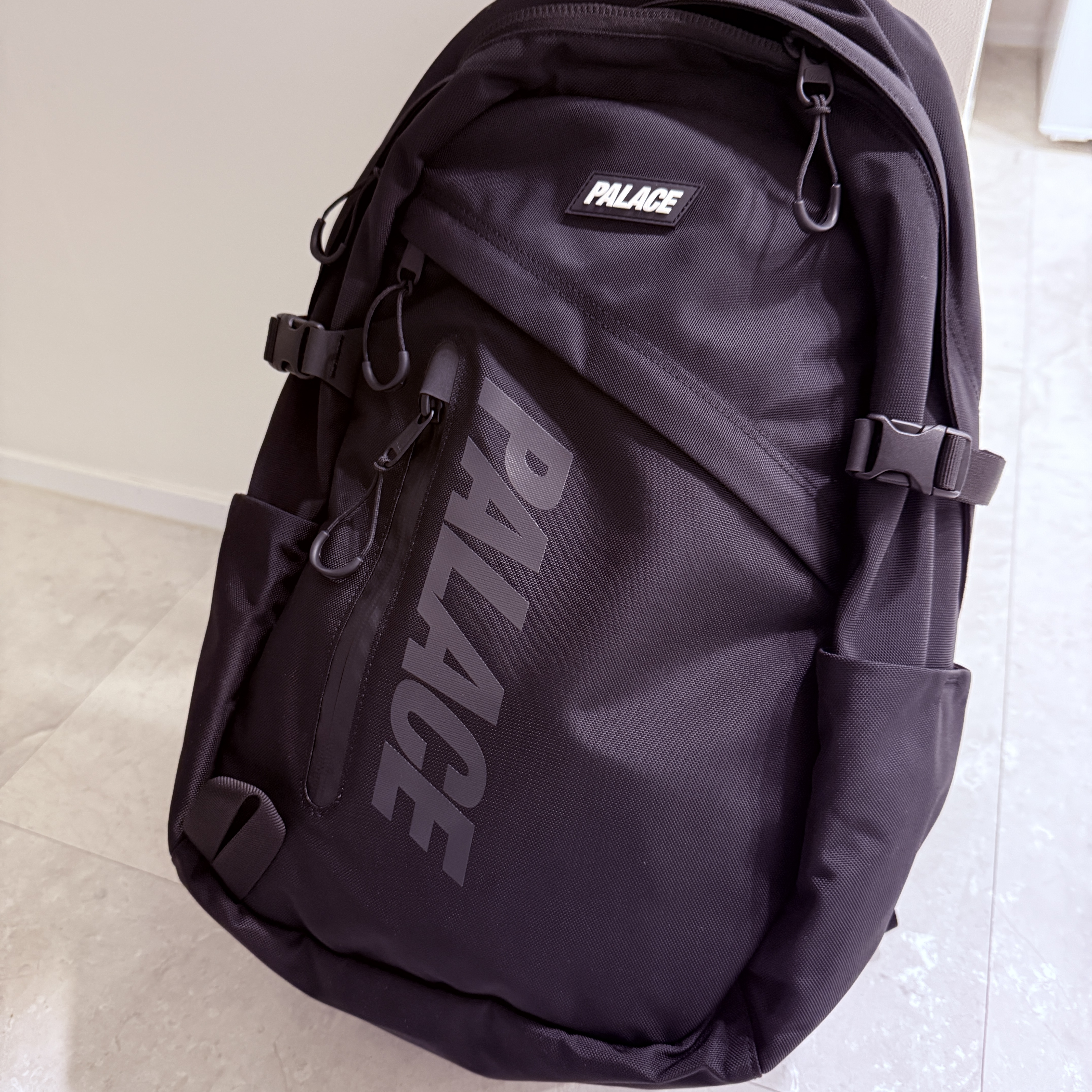 Palace Cordura RS Backpack Black Graphite - 24FW 착용 스타일