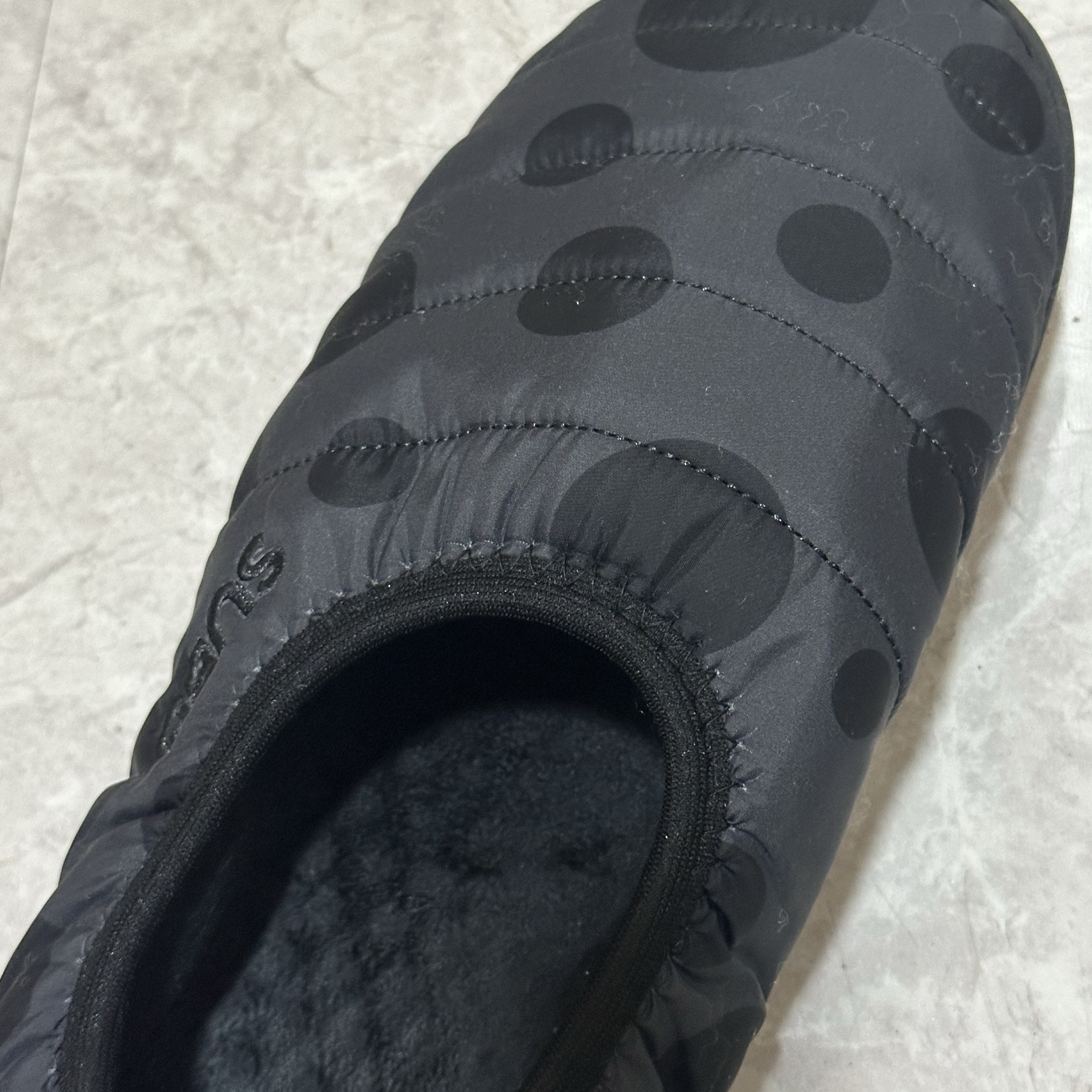 Subu Packable Exclusive Charcoal Snow Dot 착용 스타일