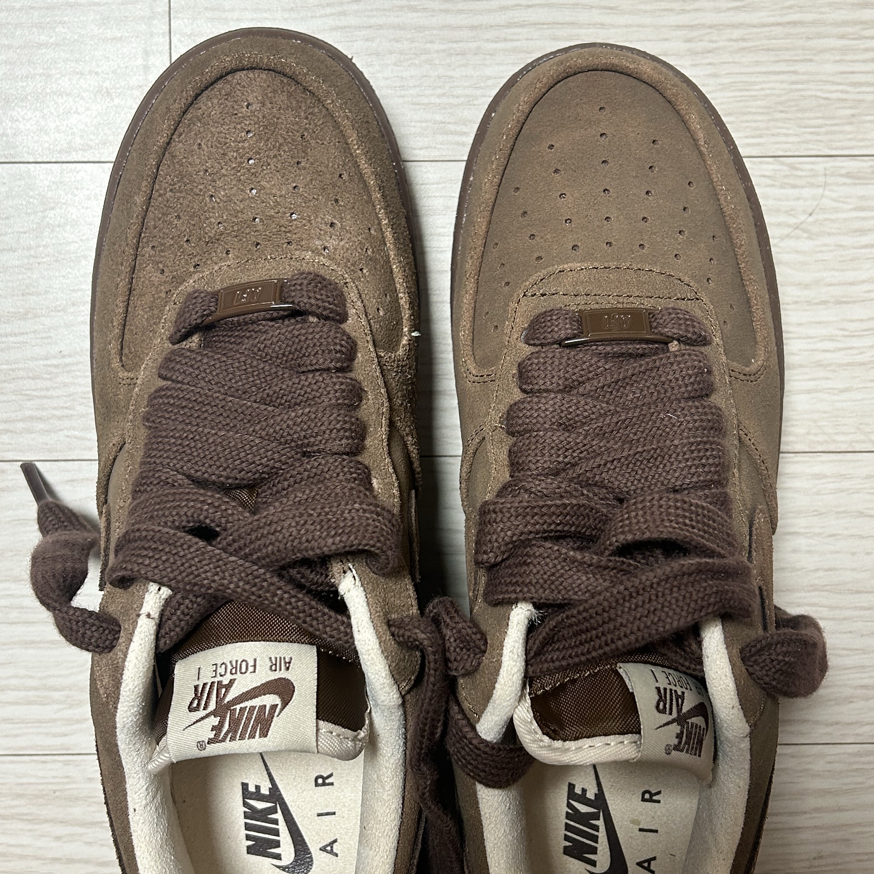 (W) Nike Air Force 1 '07 Cacao Wow 착용 스타일 - 1