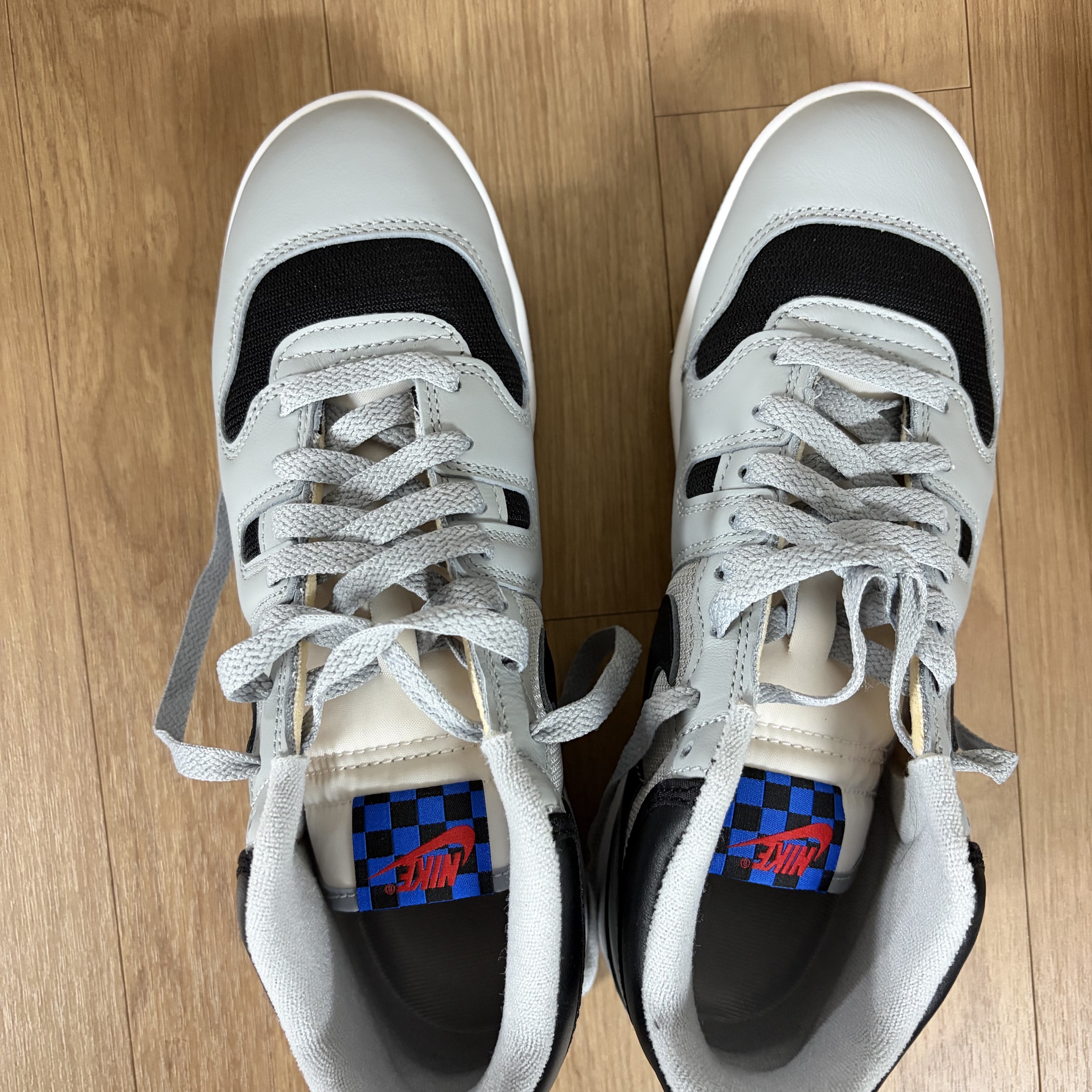 Nike Mac Attack QS SP Light Smoke Grey 착용 스타일