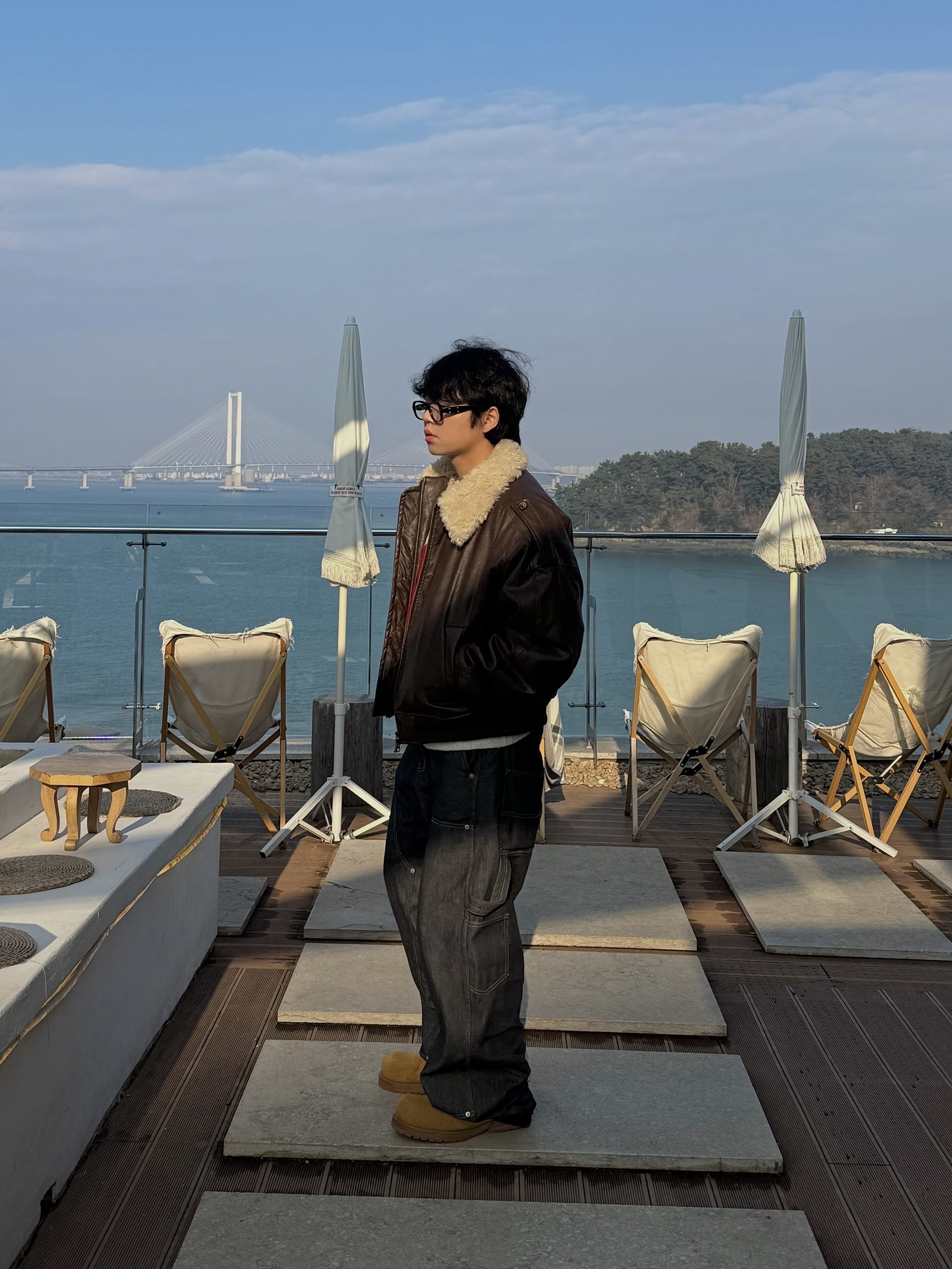 Remagine Hybrid Derby Shoes Starting Bigger Wheat, Gentle Monster x Maison Margiela MM114 Black Clear 착용 스타일 - 1