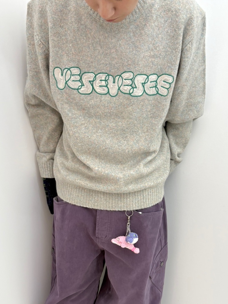 YESEYESEE Marble Pattern Logo Knit Pullover Multi, YESEYESEE Y.E.S Heavy Work Pants Purple 착용 스타일 - 1