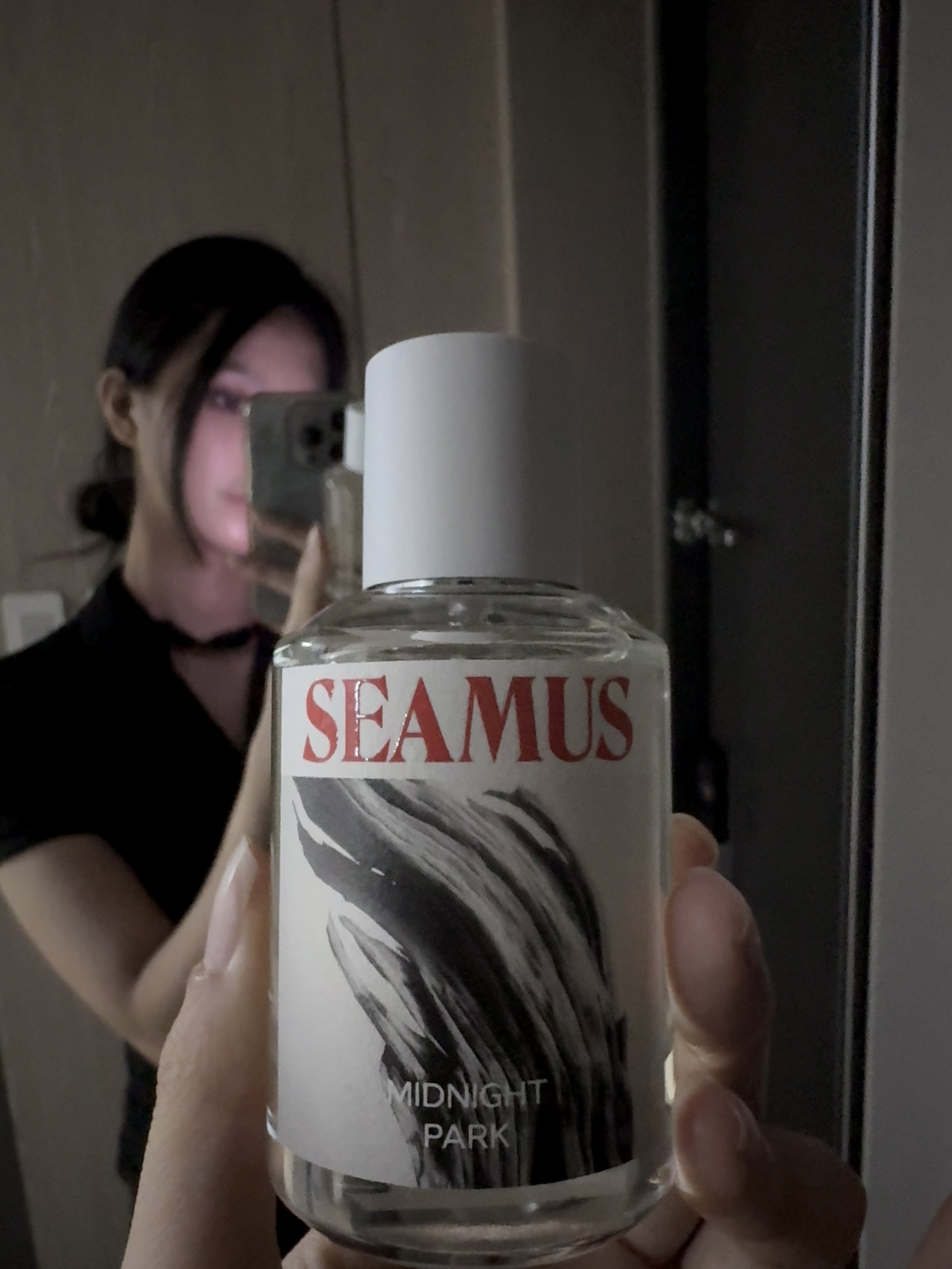 [3% 적립] SEAMUS Signature Eau de Parfum 50ml (6 Options) 착용 스타일 - 2
