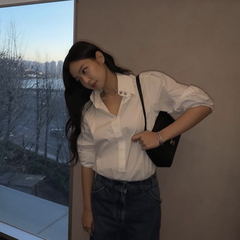 (W) Chanel Coco Crush Supple Short Necklace Quilted Motif & 18K Beige Gold 착용 스타일