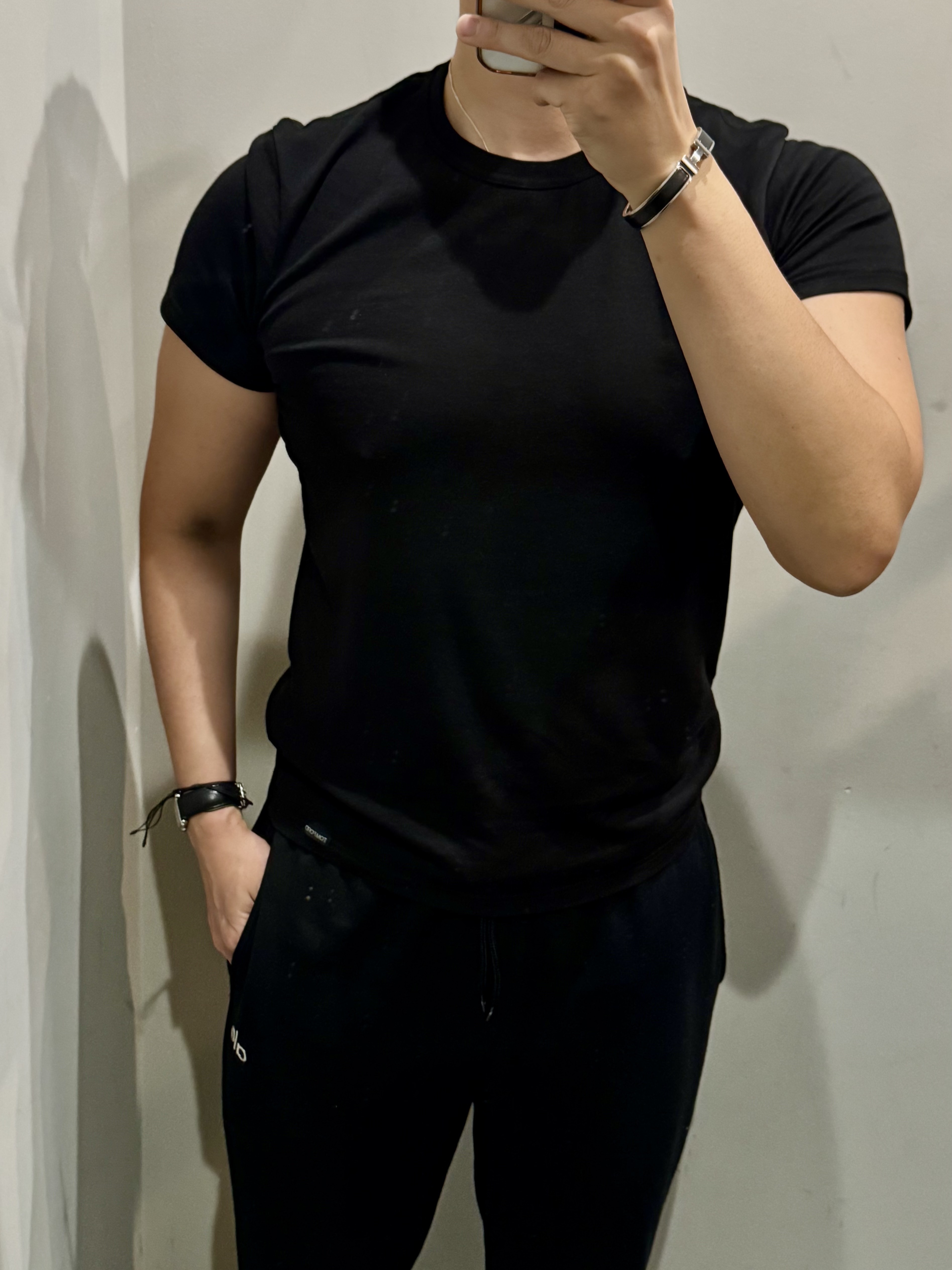(W) Alo Yoga Accolade Straight Leg Sweatpant Black, Cartier Tank Must Watch Large Quartz Steel Calfskin Black 착용 스타일 - 1