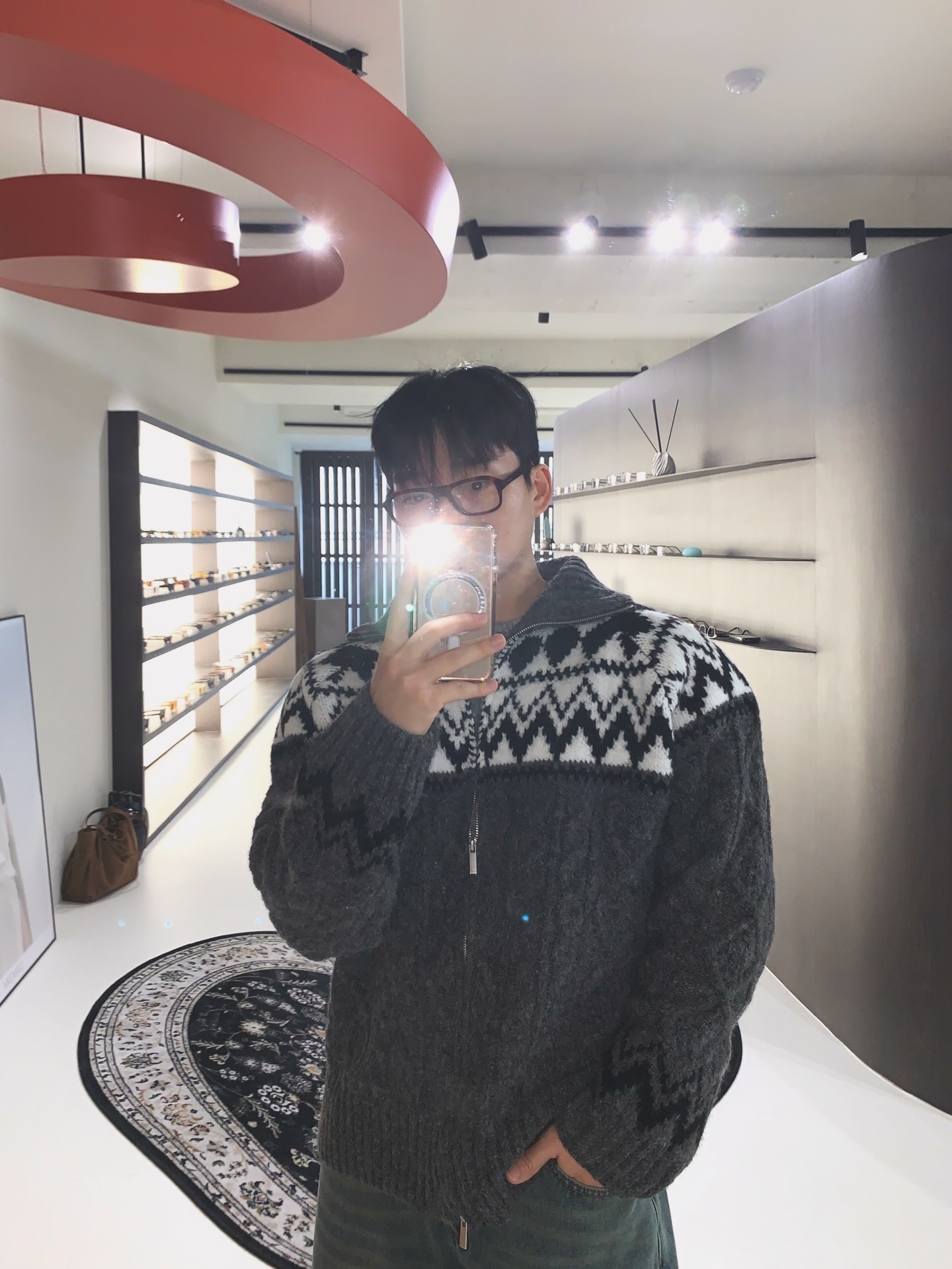 Pemont Square Black 착용 스타일 - 2