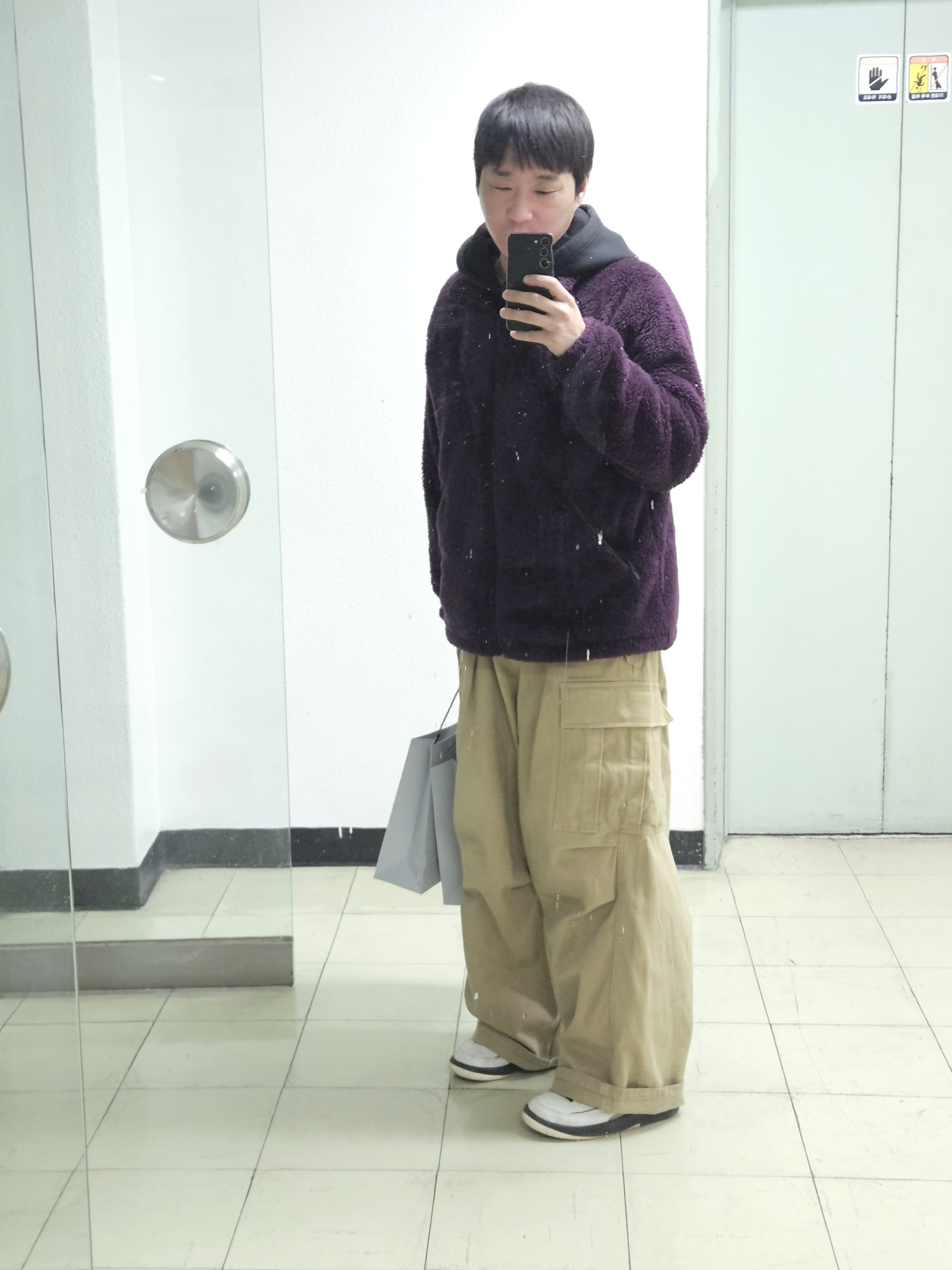 Uniqlo x Needles Fleece Jacket Purple - KR, Jordan 2 x A Ma Maniere Retro SP Sail and Burgundy 착용 스타일 - 2