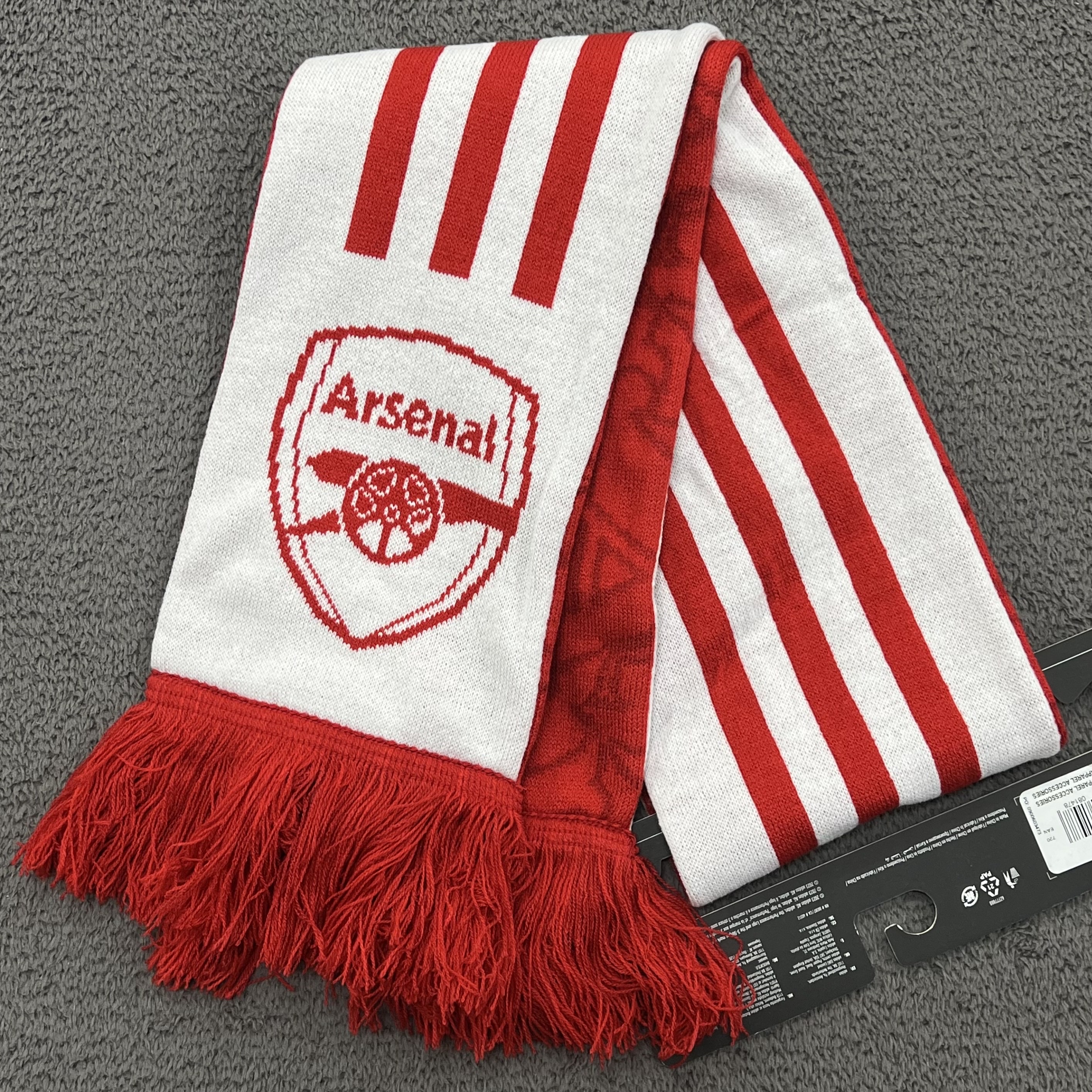 Adidas Arsenal 2025/26 3rd Jersey Cloud White Team Coll Burgundy 2 - KR Sizing (Non Marking Ver.), Adidas Arsenal 2024/25 Home Jersey Better Scarlet White - KR Sizing (Non Marking Ver.) 착용 스타일