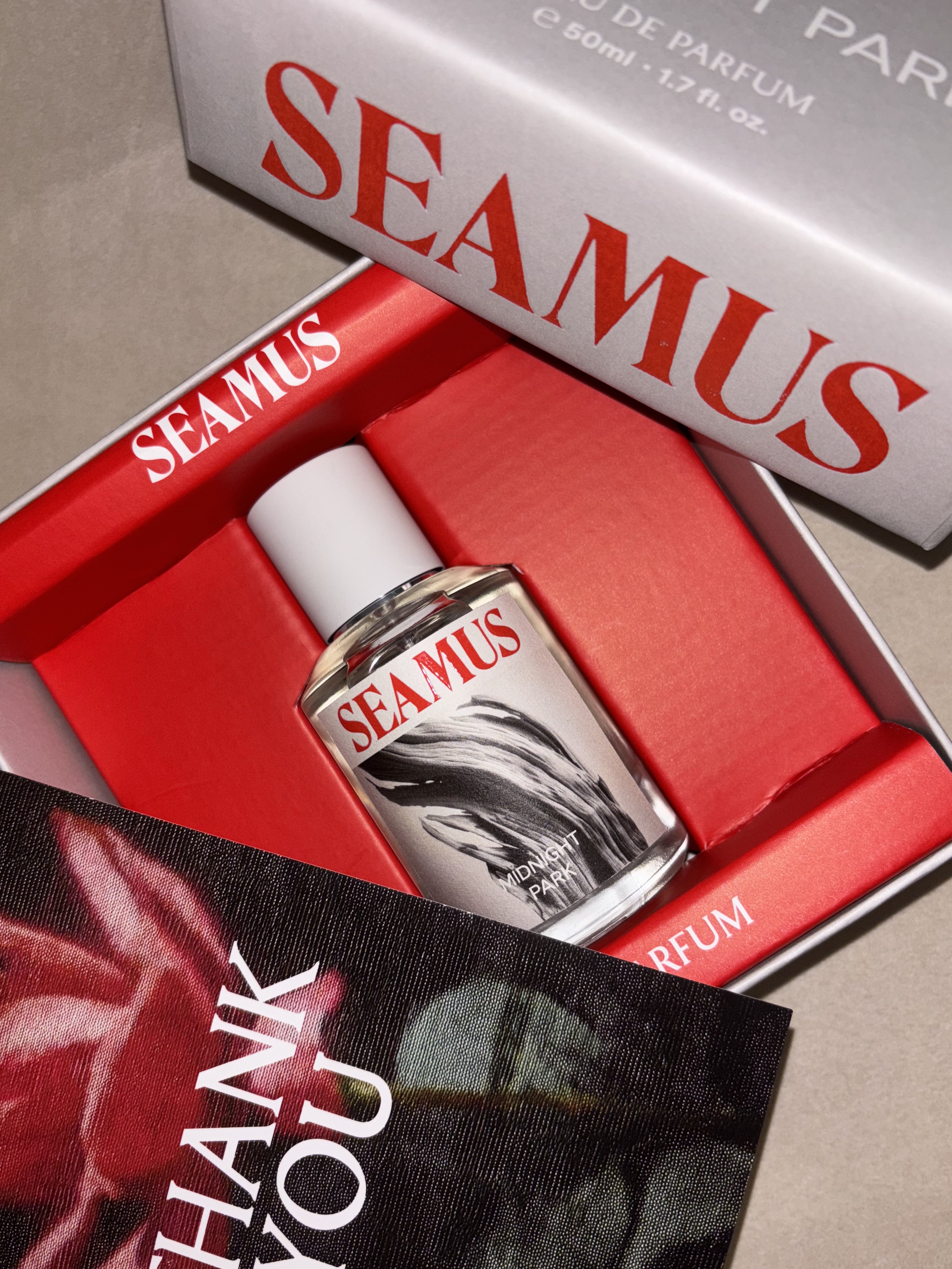[3% 적립] SEAMUS Signature Eau de Parfum 50ml (6 Options) 착용 스타일 - 3