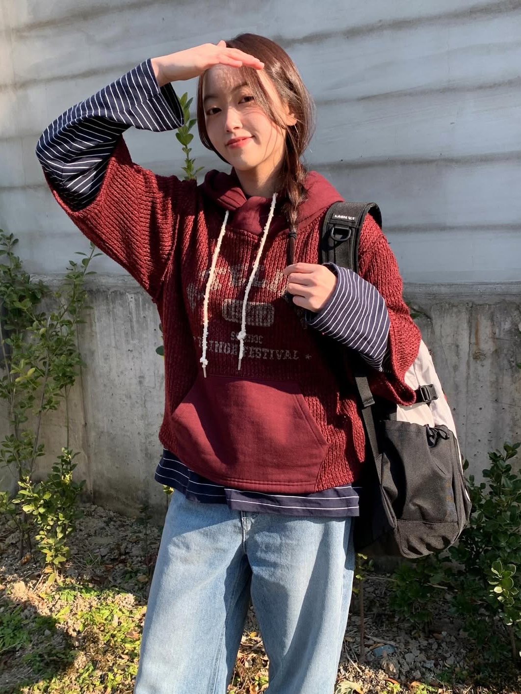 SOMSOC Atelier Knitted Hoodie Burgundy 착용 스타일 - 2