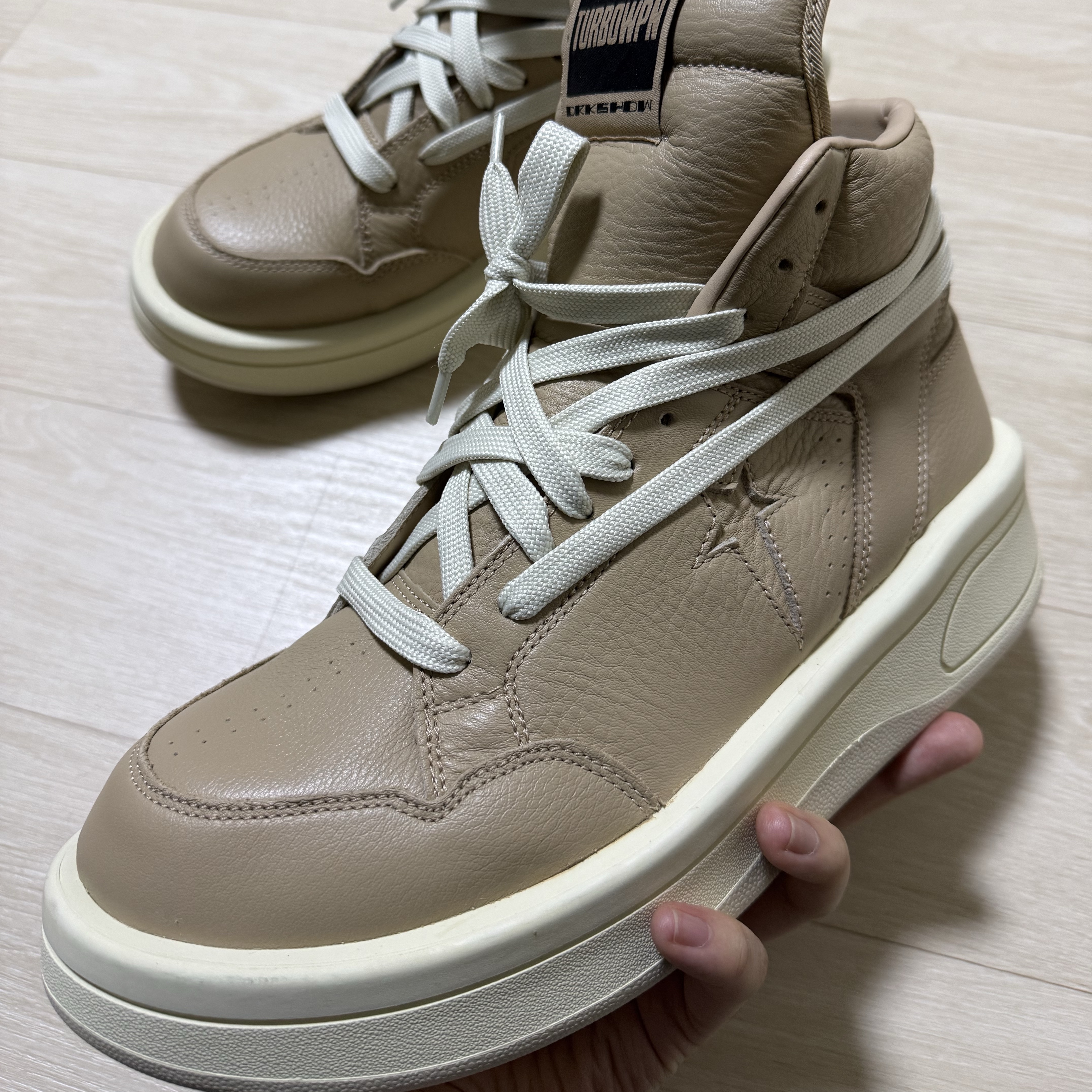 Converse x Drkshdw Turbowpn Cave 착용 스타일 - 2