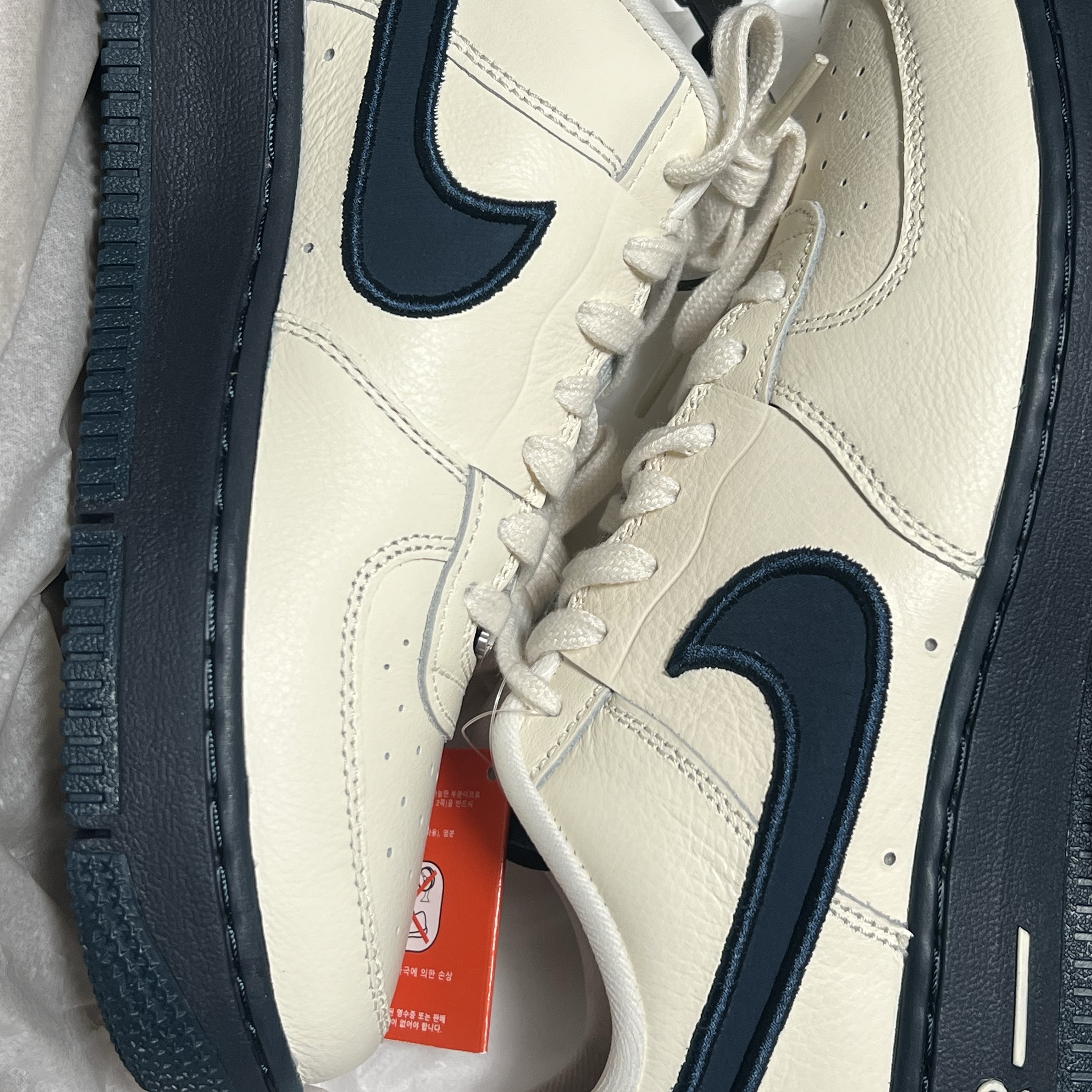 (W) Nike Air Force 1 Dance Pale Ivory Silver 착용 스타일