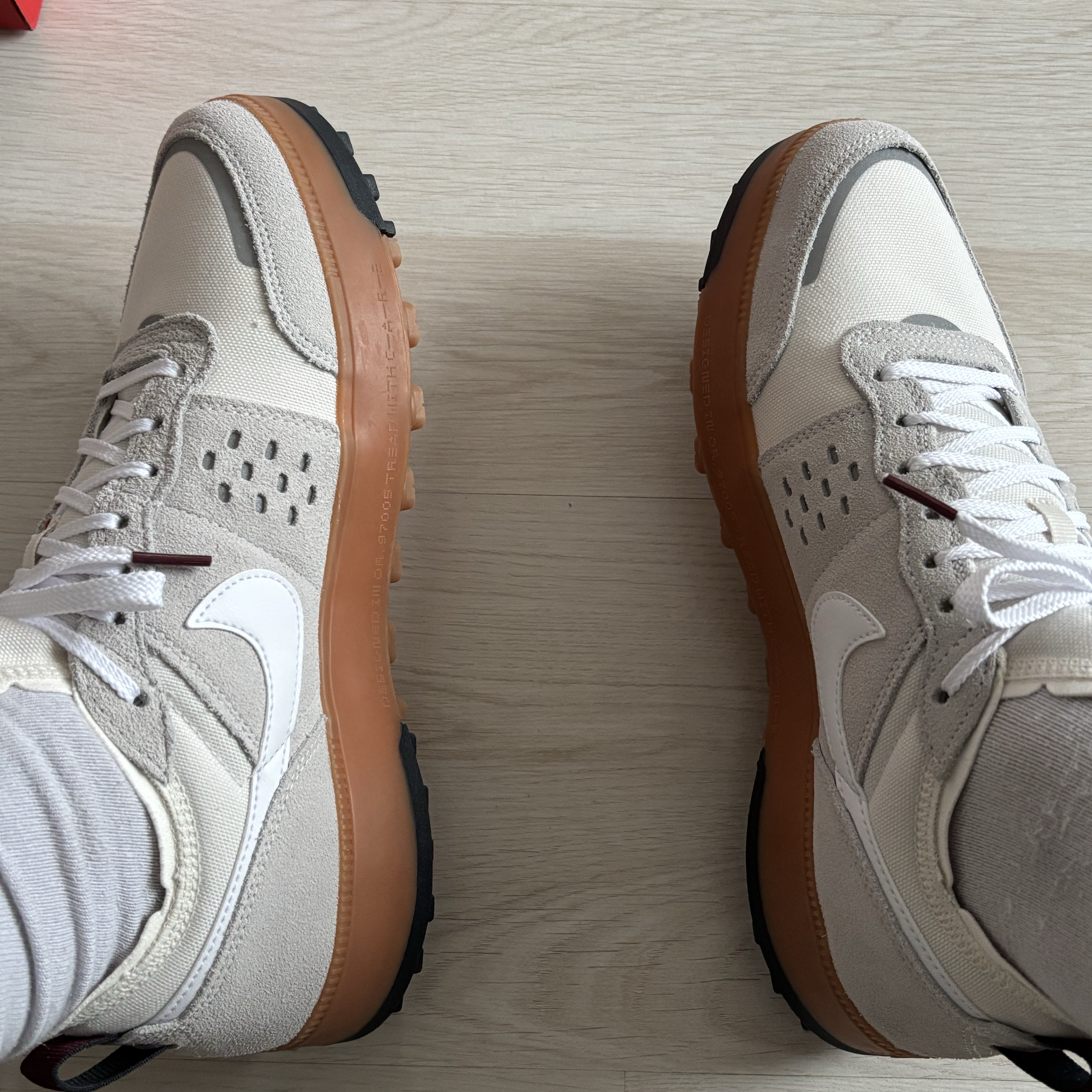 Nike C1TY Vast Grey Phantom 착용 스타일