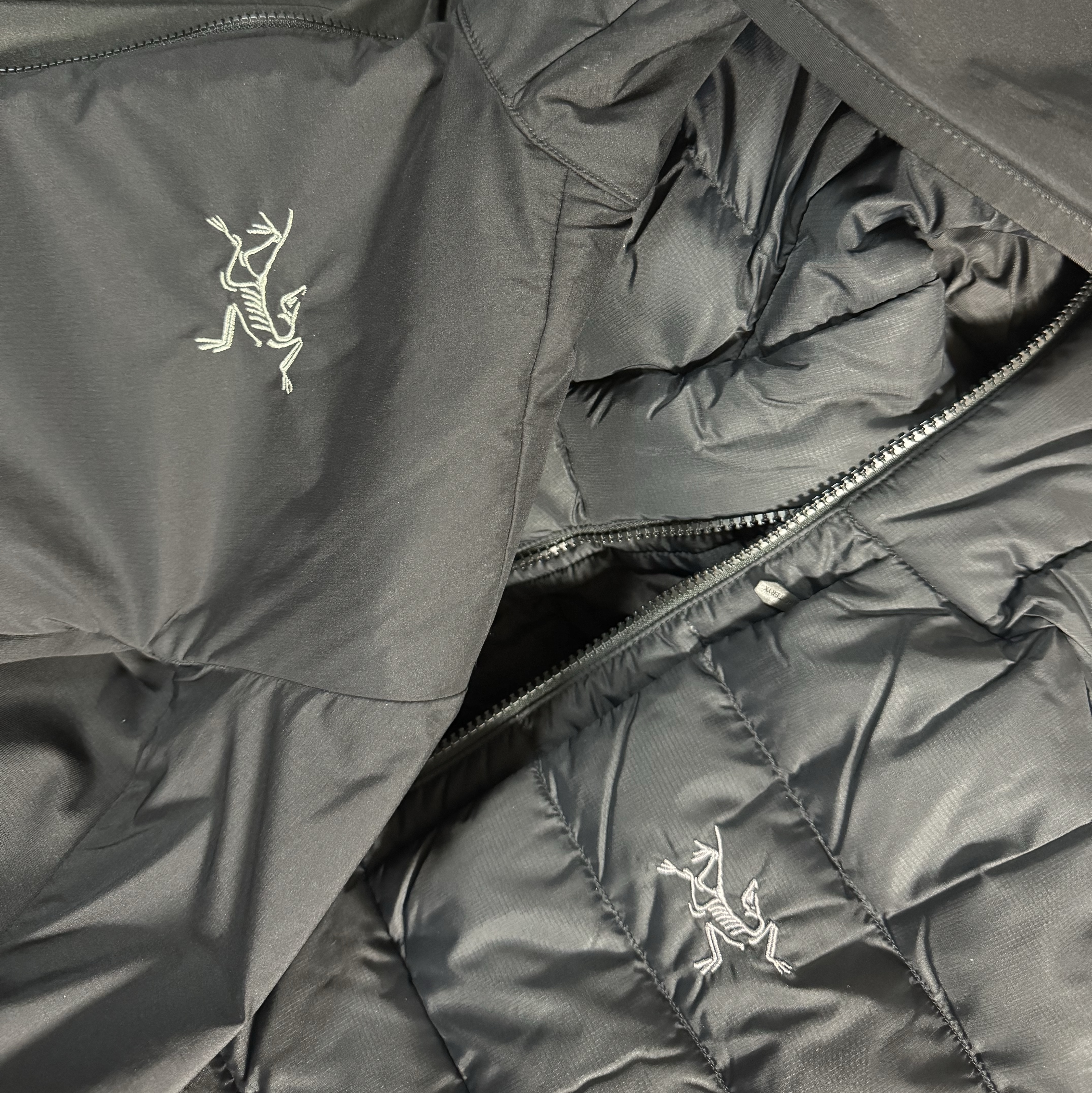 Arc'teryx Thorium Hoody Black, Arc'teryx Atom Hoody Black 착용 스타일
